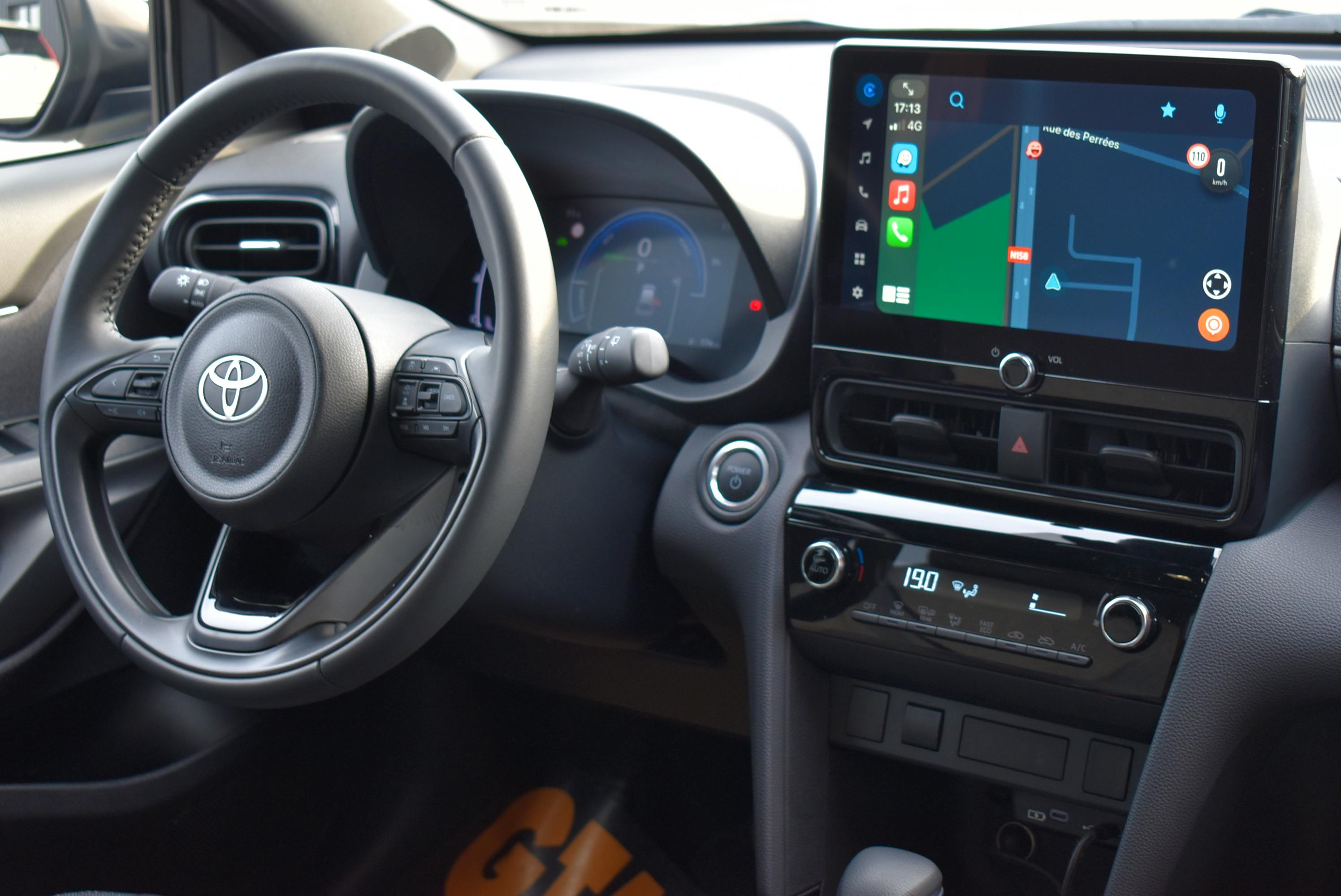 Toyota YARIS CROSS  116H DESIGN MC24 occasion - Photo 6
