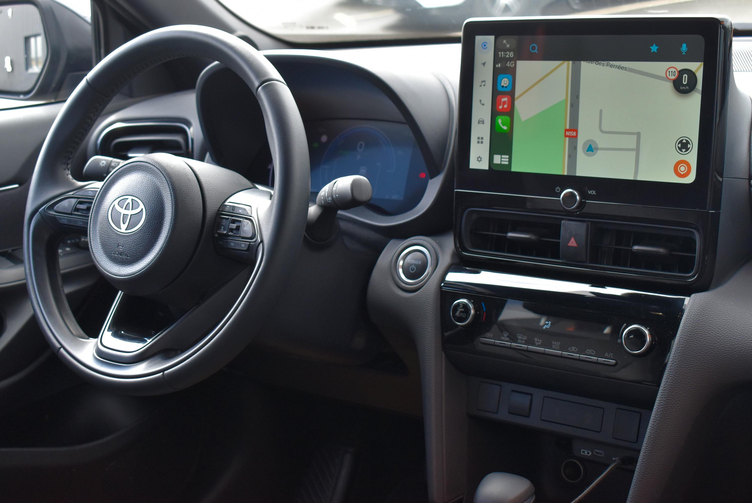 Toyota YARIS CROSS  116H DESIGN MC24 occasion - Photo 6
