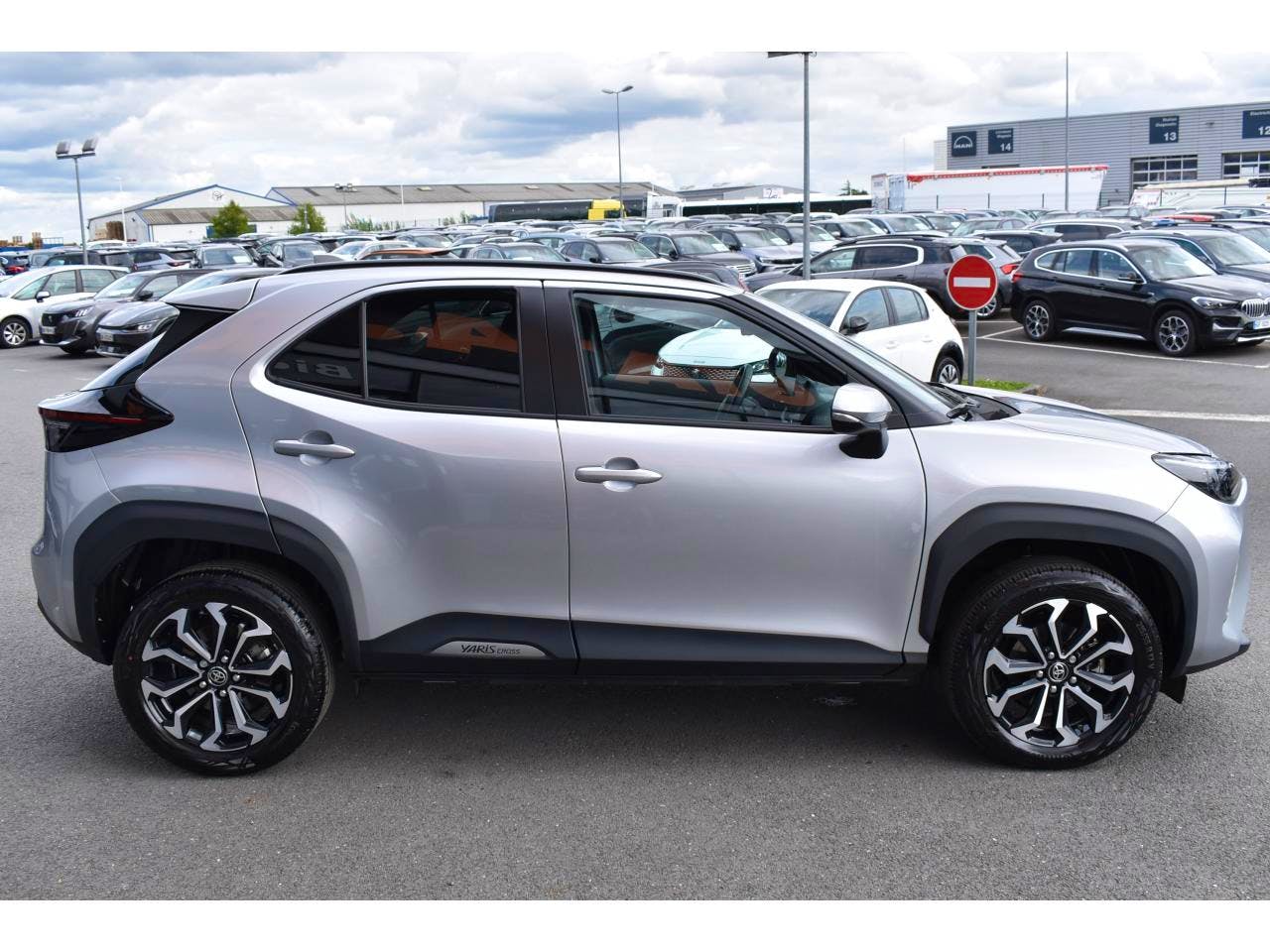 Toyota YARIS CROSS  1.5 115H HYBRID 2WD DESIGN occasion - Photo 4