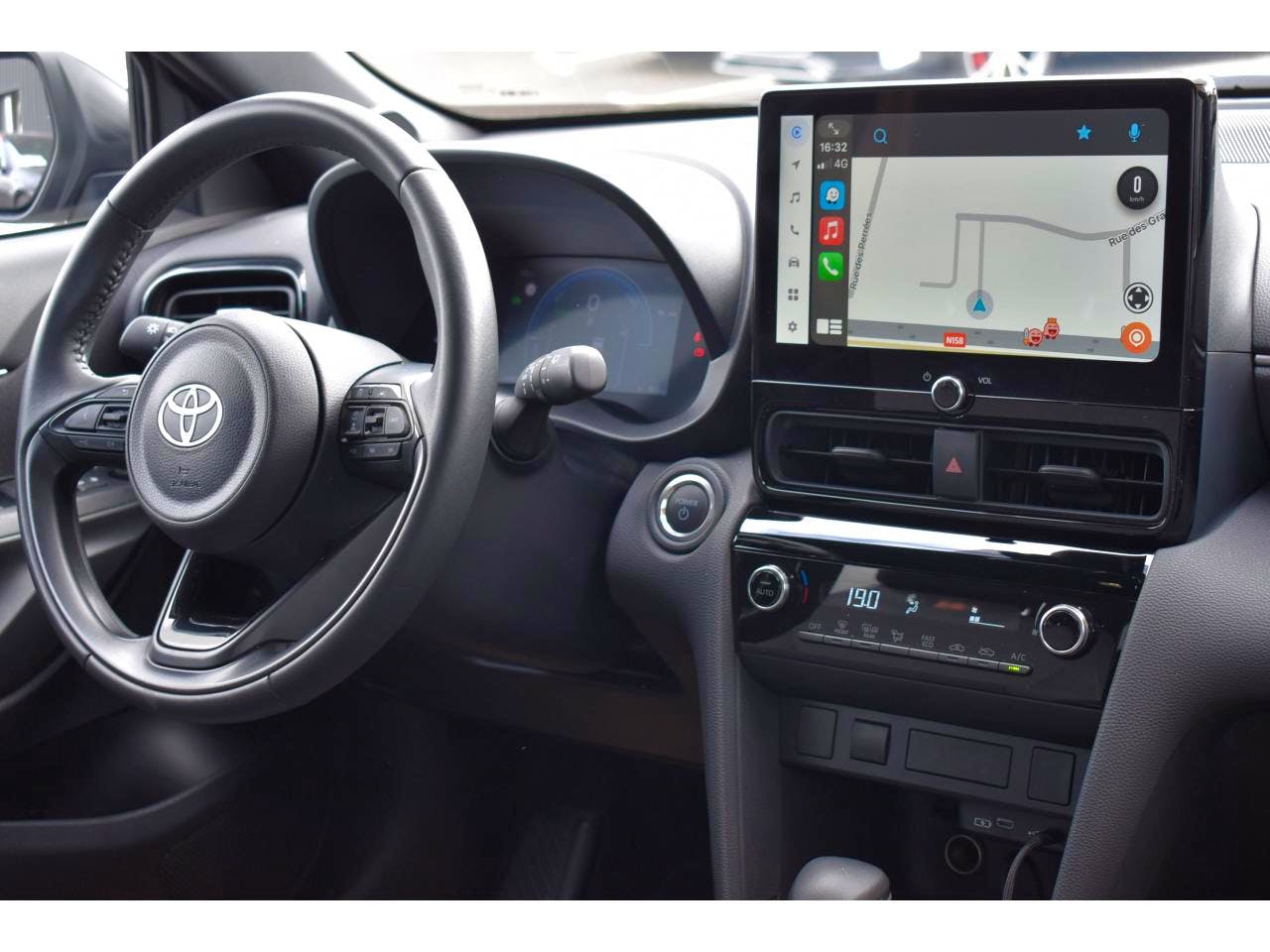 Toyota YARIS CROSS  1.5 115H HYBRID 2WD DESIGN occasion - Photo 6