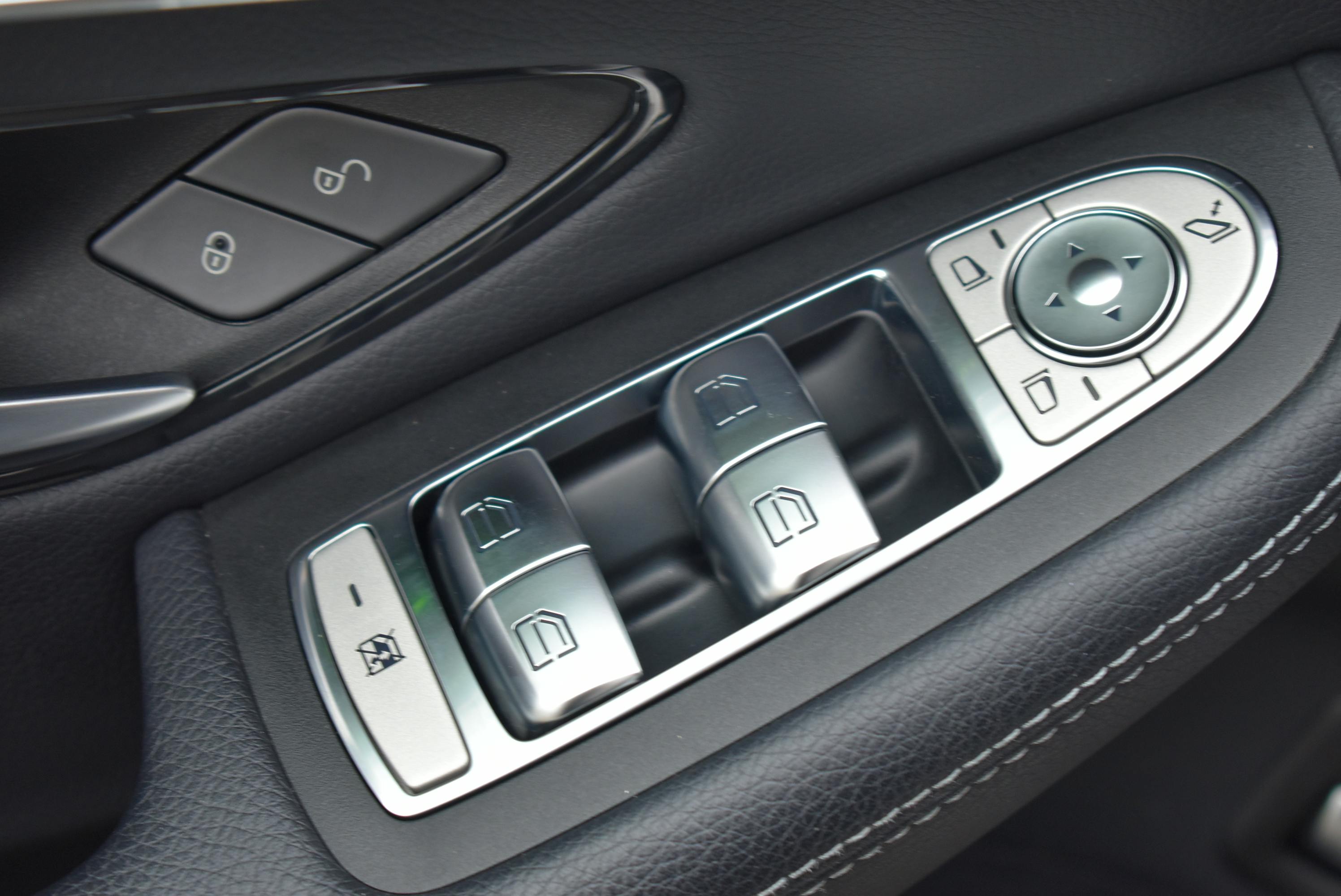 Mercedes Benz Classe GLC  300 E 211+122CH AMG LINE 4MATIC 9G-TRONIC EURO6D-T-EVAP-ISC occasion - Photo 10