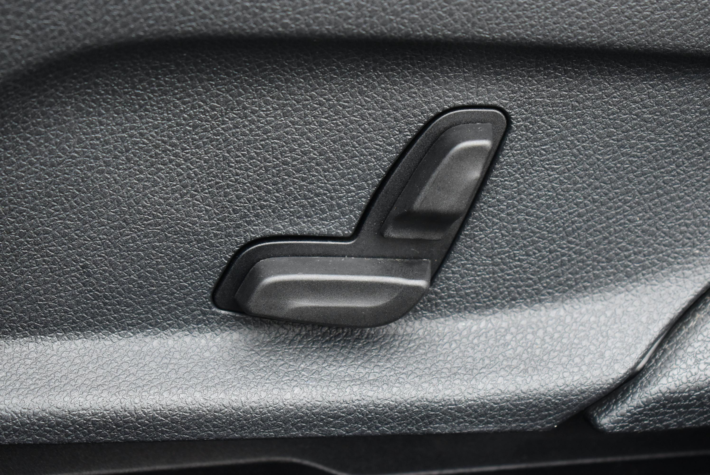 Mercedes Benz Classe GLC  300 E 211+122CH AMG LINE 4MATIC 9G-TRONIC EURO6D-T-EVAP-ISC occasion - Photo 23