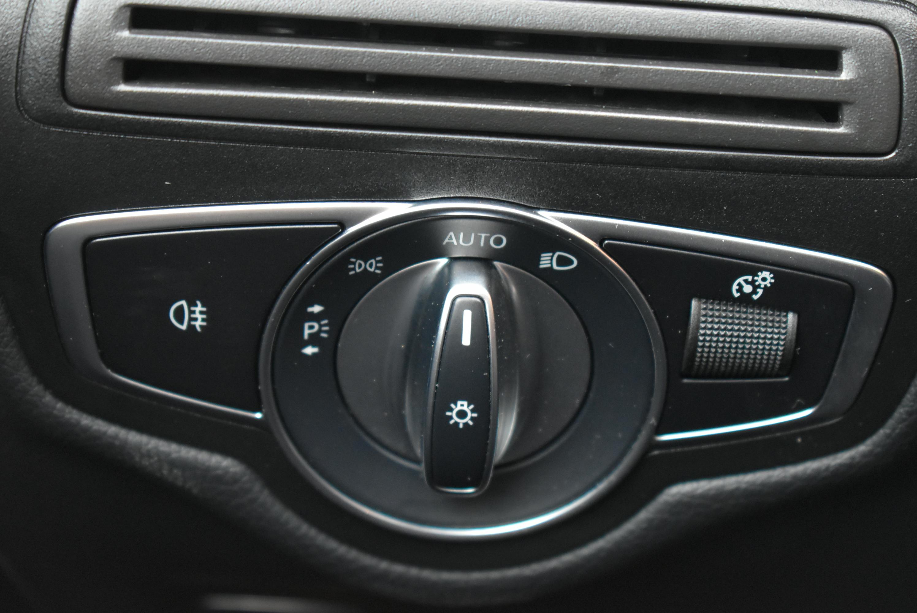 Mercedes Benz Classe GLC  300 E 211+122CH AMG LINE 4MATIC 9G-TRONIC EURO6D-T-EVAP-ISC occasion - Photo 25