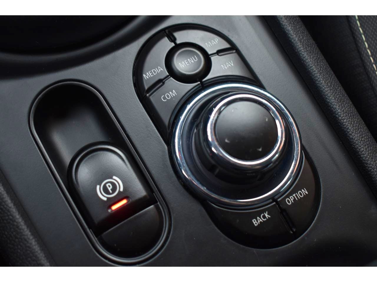 Mini Mini Clubman  ONE D  116CH BUSINESS DESIGN BVA7 occasion - Photo 29