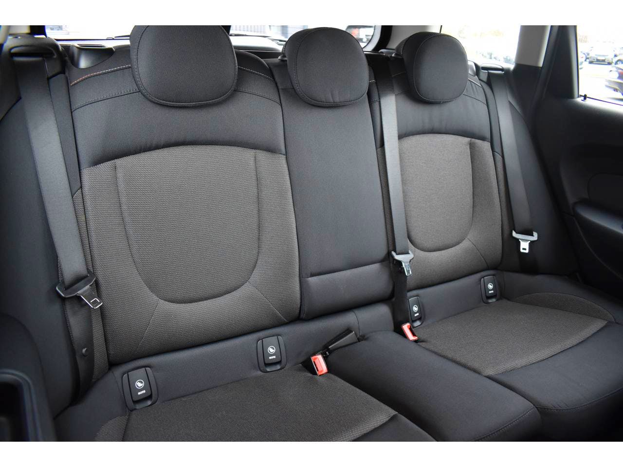 Mini Mini Clubman  ONE D  116CH BUSINESS DESIGN BVA7 occasion - Photo 5