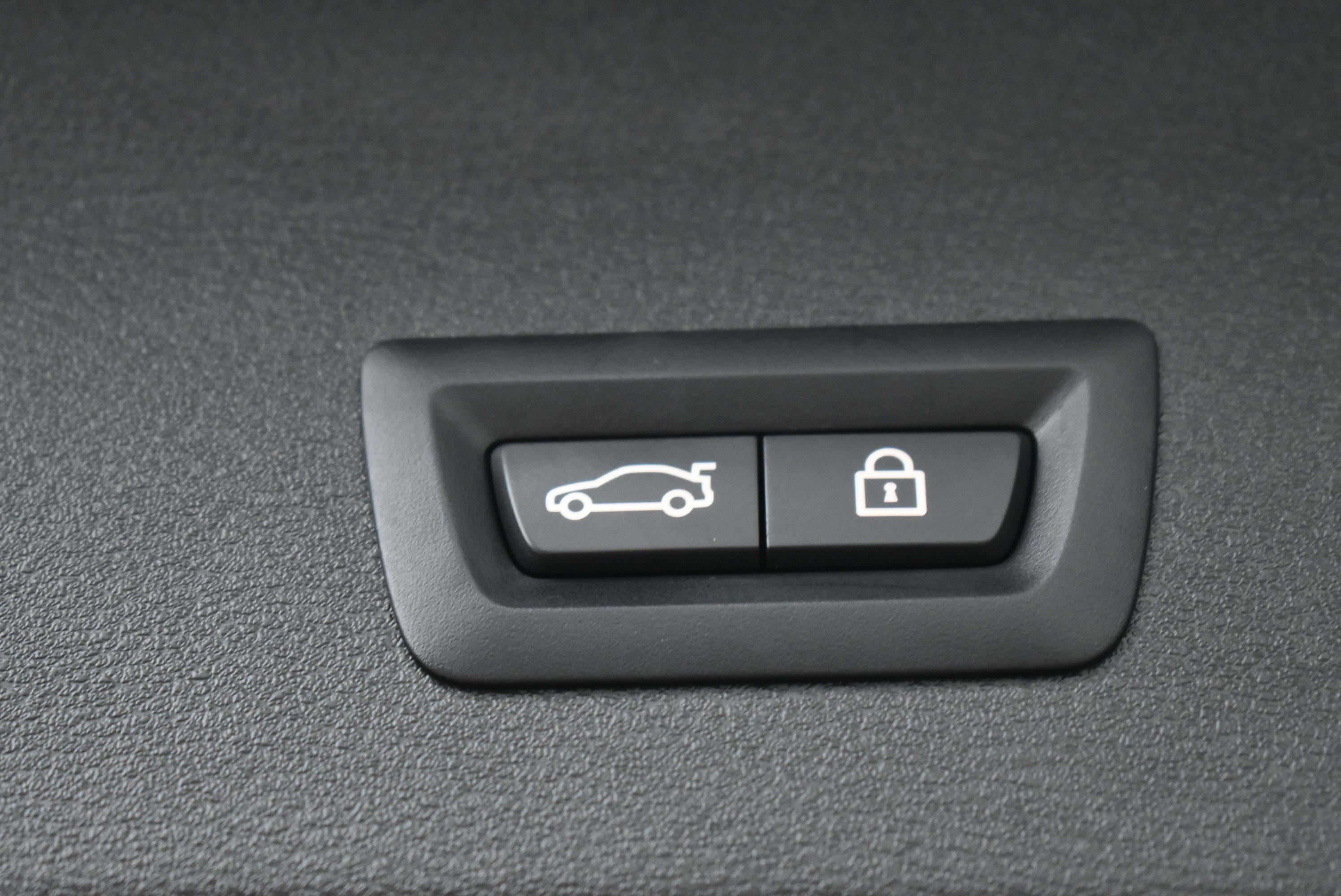BMW X1 F48  SDRIVE18IA 136CH XLINE DKG7 occasion - Photo 10