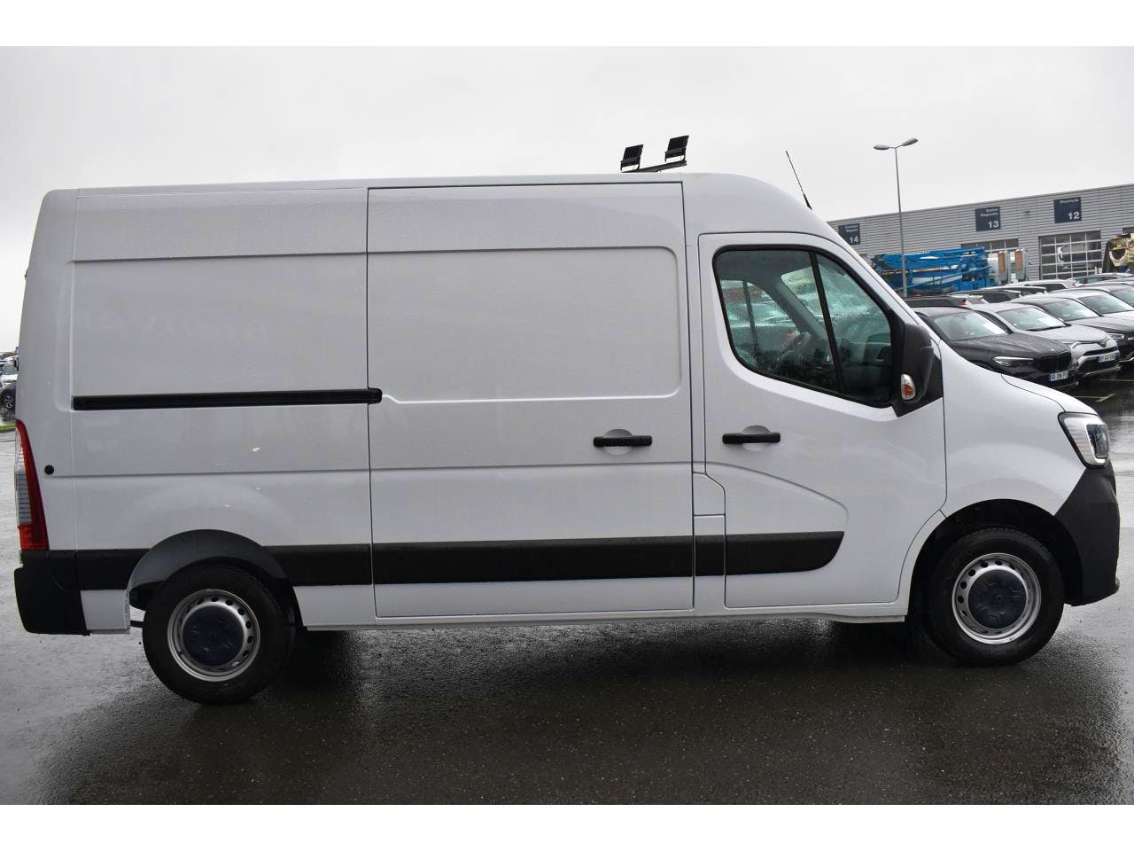 Renault Master  F3300 L2H2 2.3 BLUE DCI 135CH CONFORT EURO6E occasion - Photo 2