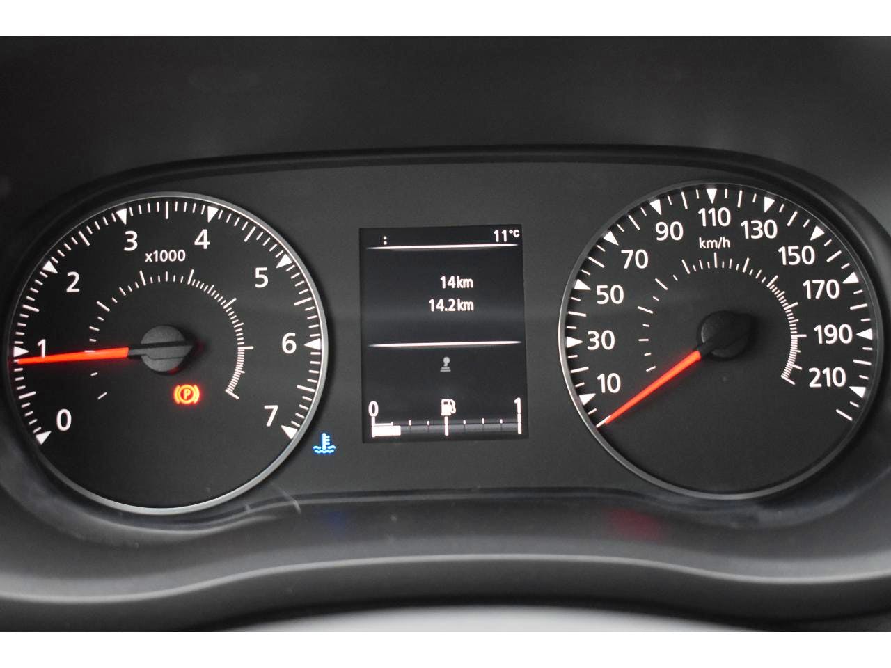 Renault Master  F3300 L2H2 2.3 BLUE DCI 135CH CONFORT EURO6E occasion - Photo 6