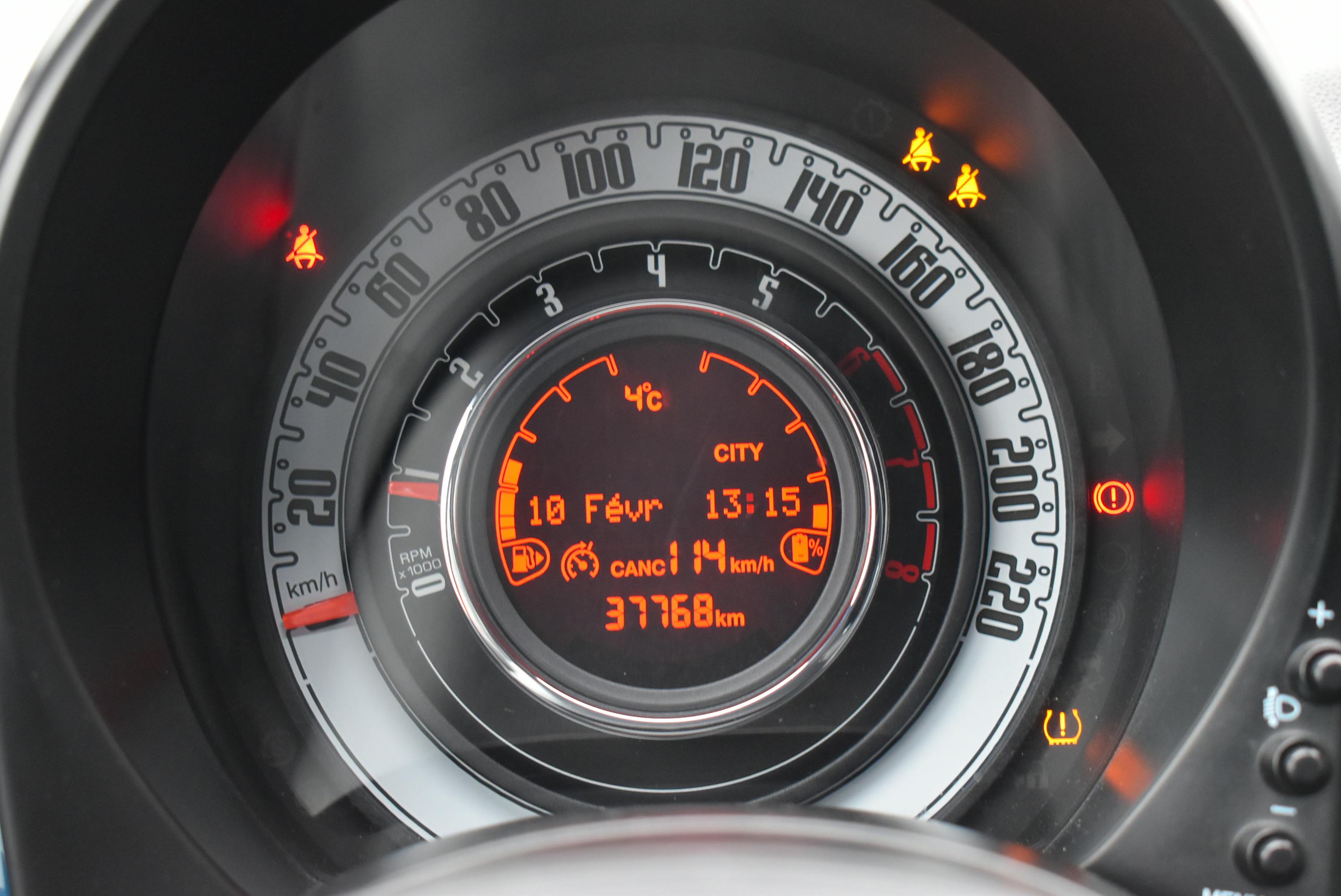 Fiat 500  1.0 70CH BSG S&S PACK CONFORT & STYLE & TECH occasion - Photo 8