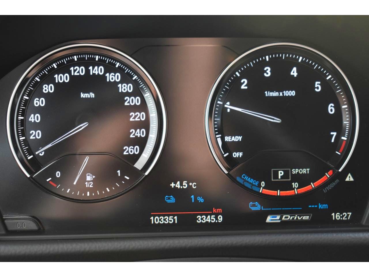 BMW Série 2 F45 Active Tourer  225XEA 220CH BUSINESS DESIGN 6CV occasion - Photo 8