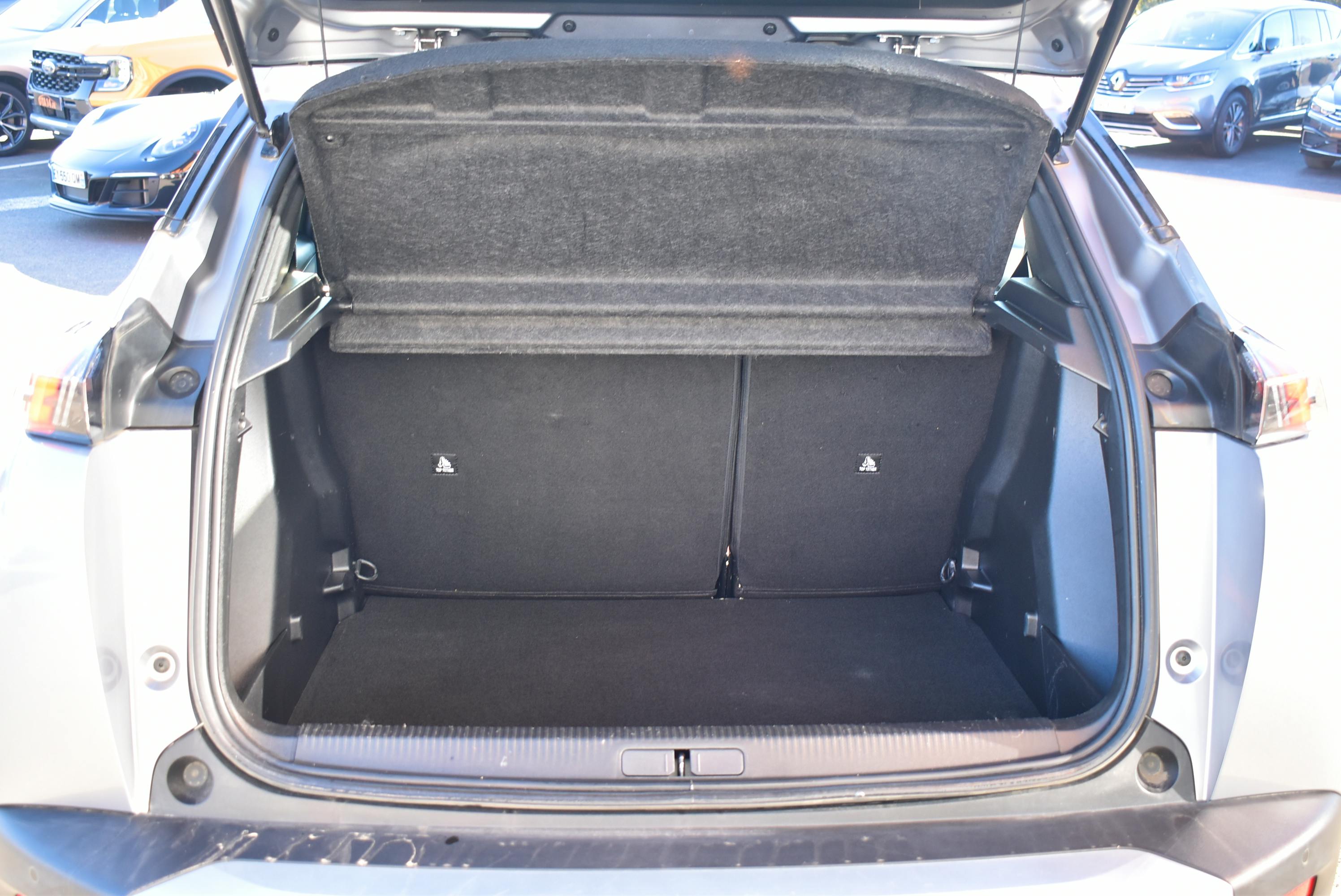 Peugeot 2008  1.5 BLUEHDI 110CH S&S ACTIVE PACK occasion - Photo 9