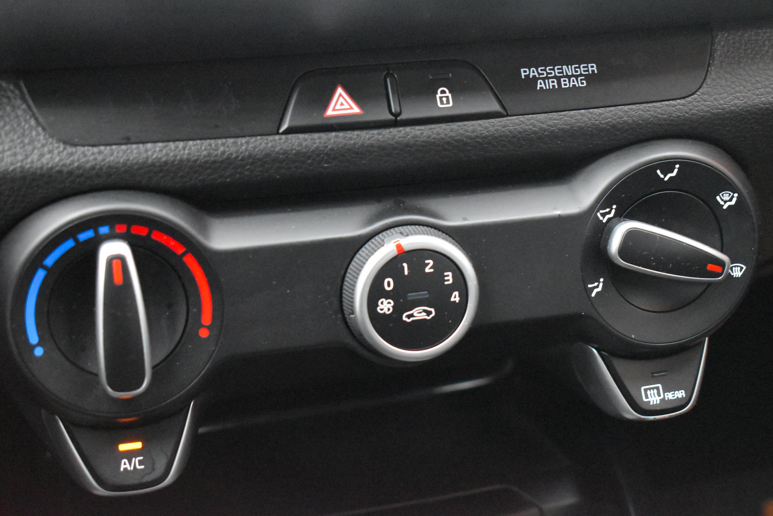 Kia Stonic  1.0 T-GDI 100CH ACTIVE BUSINESS DCT7 occasion - Photo 13