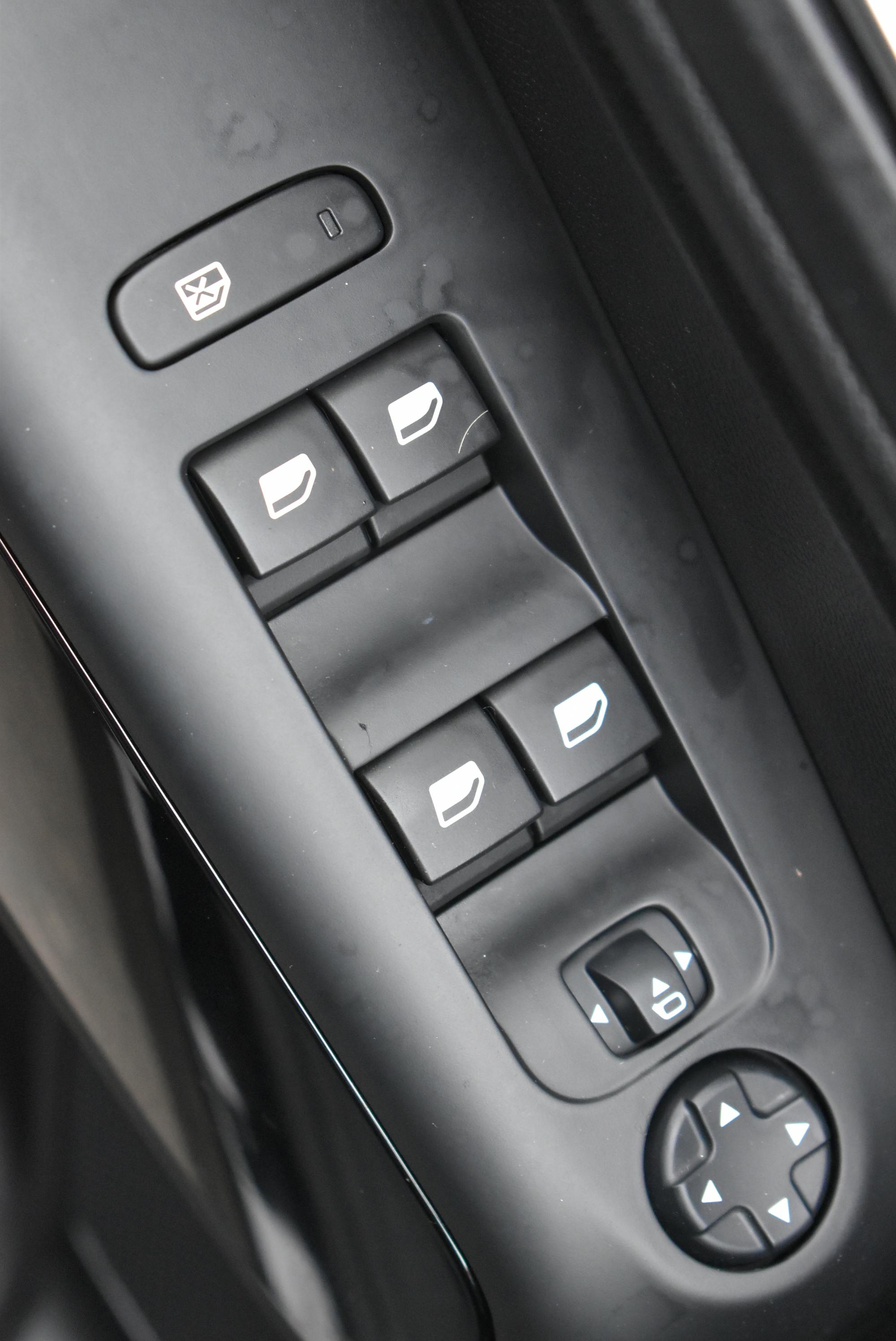 Citroën C5 Aircross  HYBRID 225CH BUSINESS E-EAT8 occasion - Photo 10