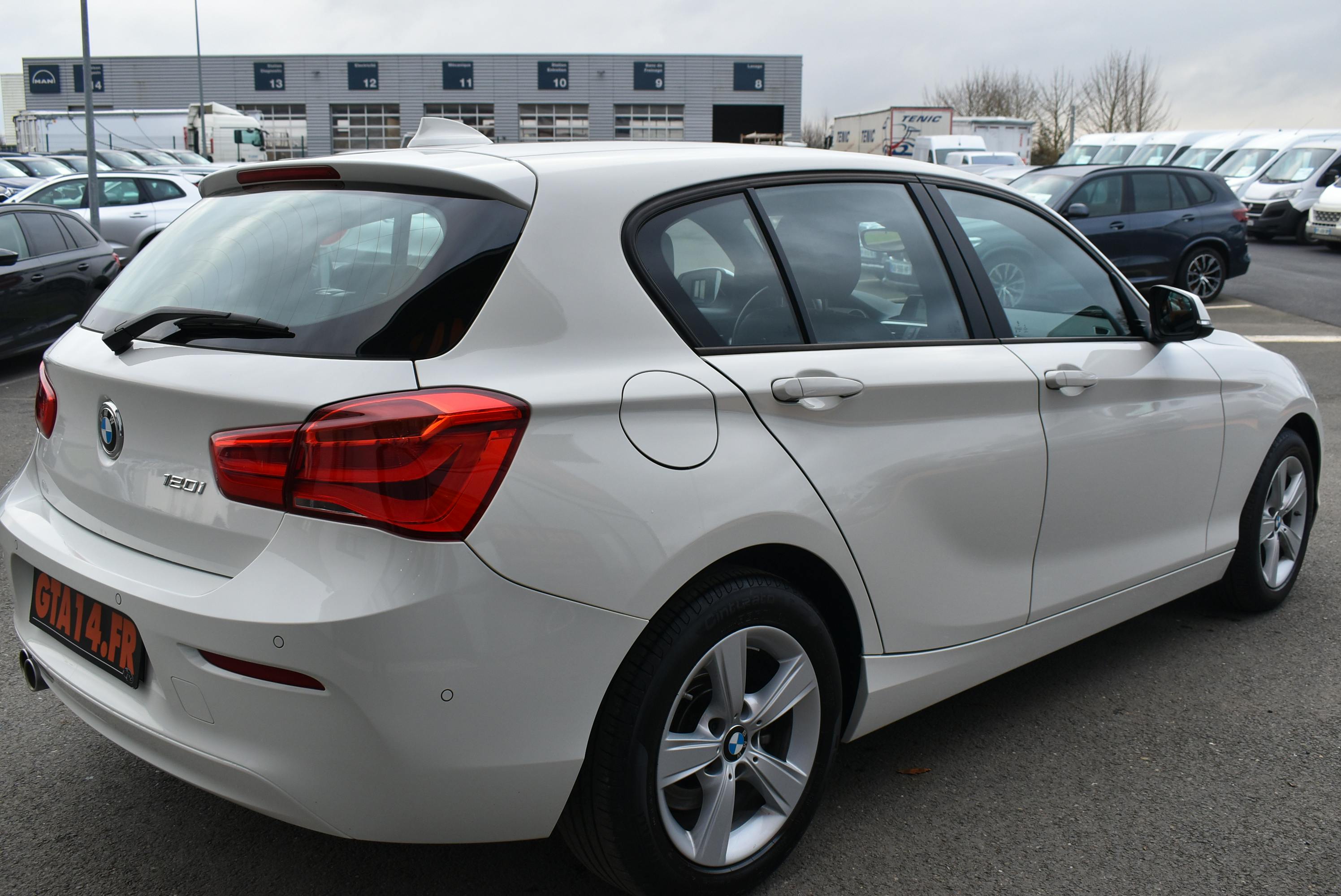 BMW Série 1 (F21/20)  120IA 184CH LOUNGE 5P EURO6D-T occasion - Photo 2