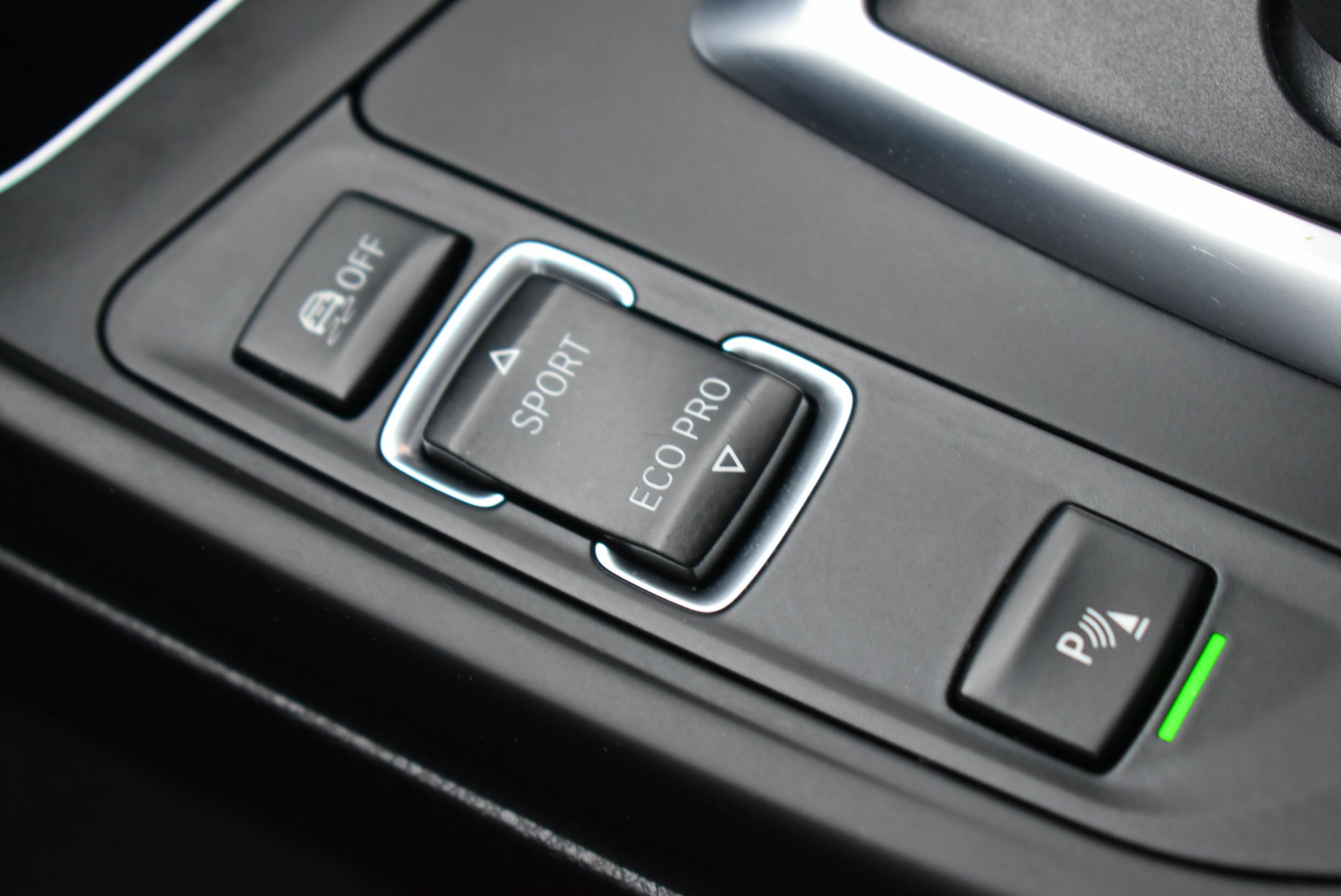 BMW Série 1 (F21/20)  120IA 184CH LOUNGE 5P EURO6D-T occasion - Photo 27