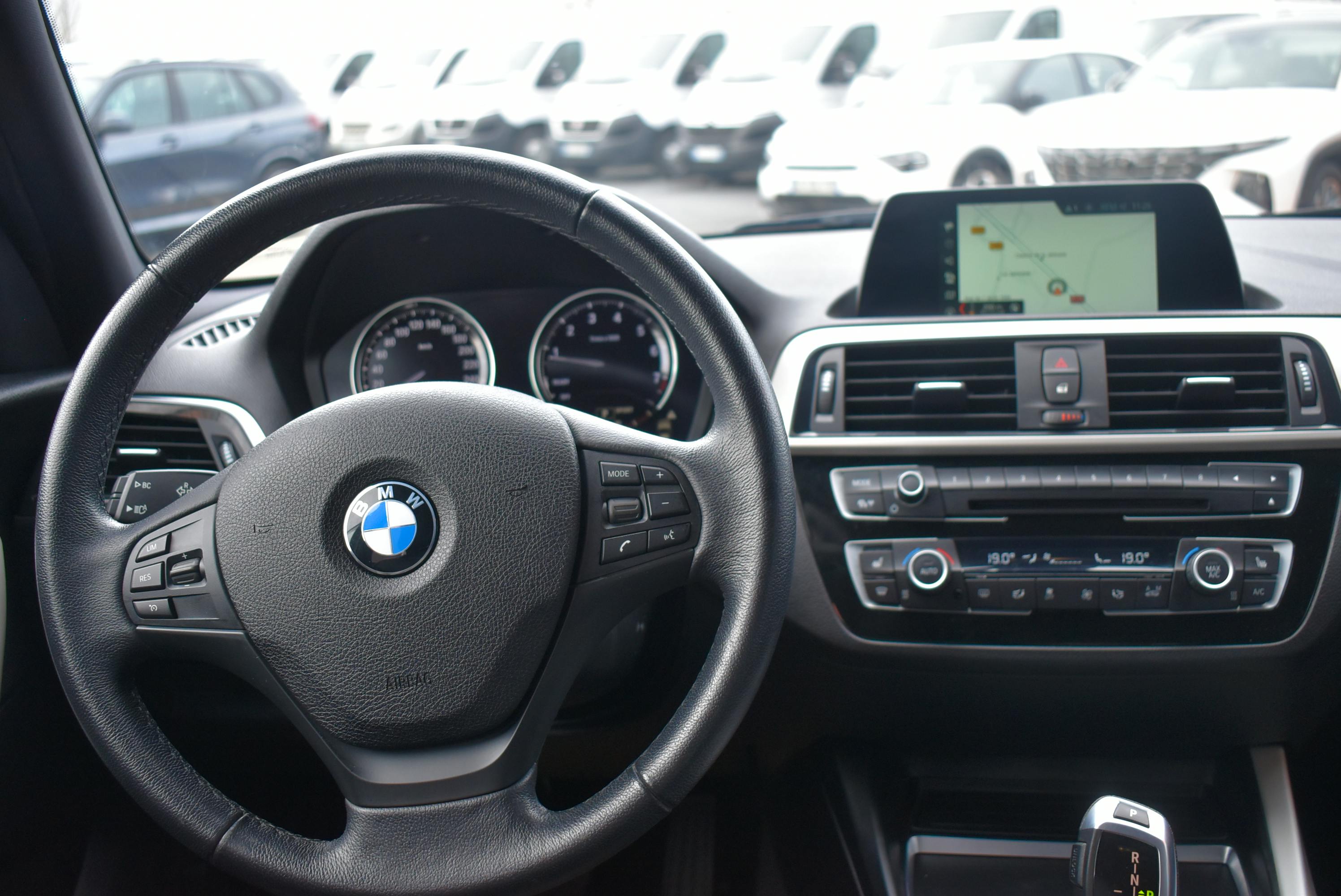 BMW Série 1 (F21/20)  120IA 184CH LOUNGE 5P EURO6D-T occasion - Photo 7
