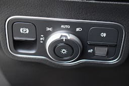 Mercedes Benz Classe GLA 250 E 160+102CH BUSINESS LINE 8G-DCT occasion - Photo 24