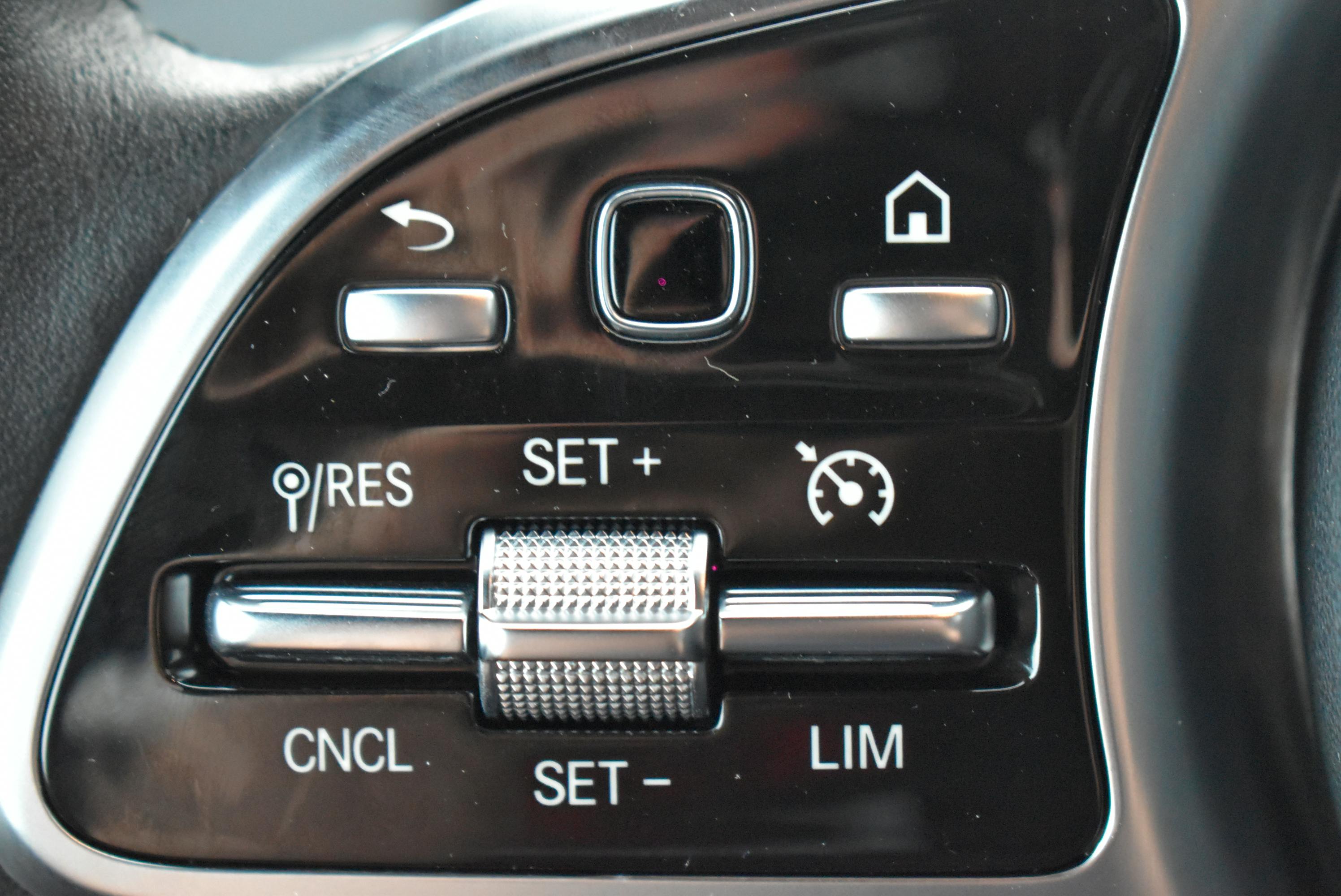 Mercedes Benz Classe GLA  250 E 160+102CH BUSINESS LINE 8G-DCT occasion - Photo 25