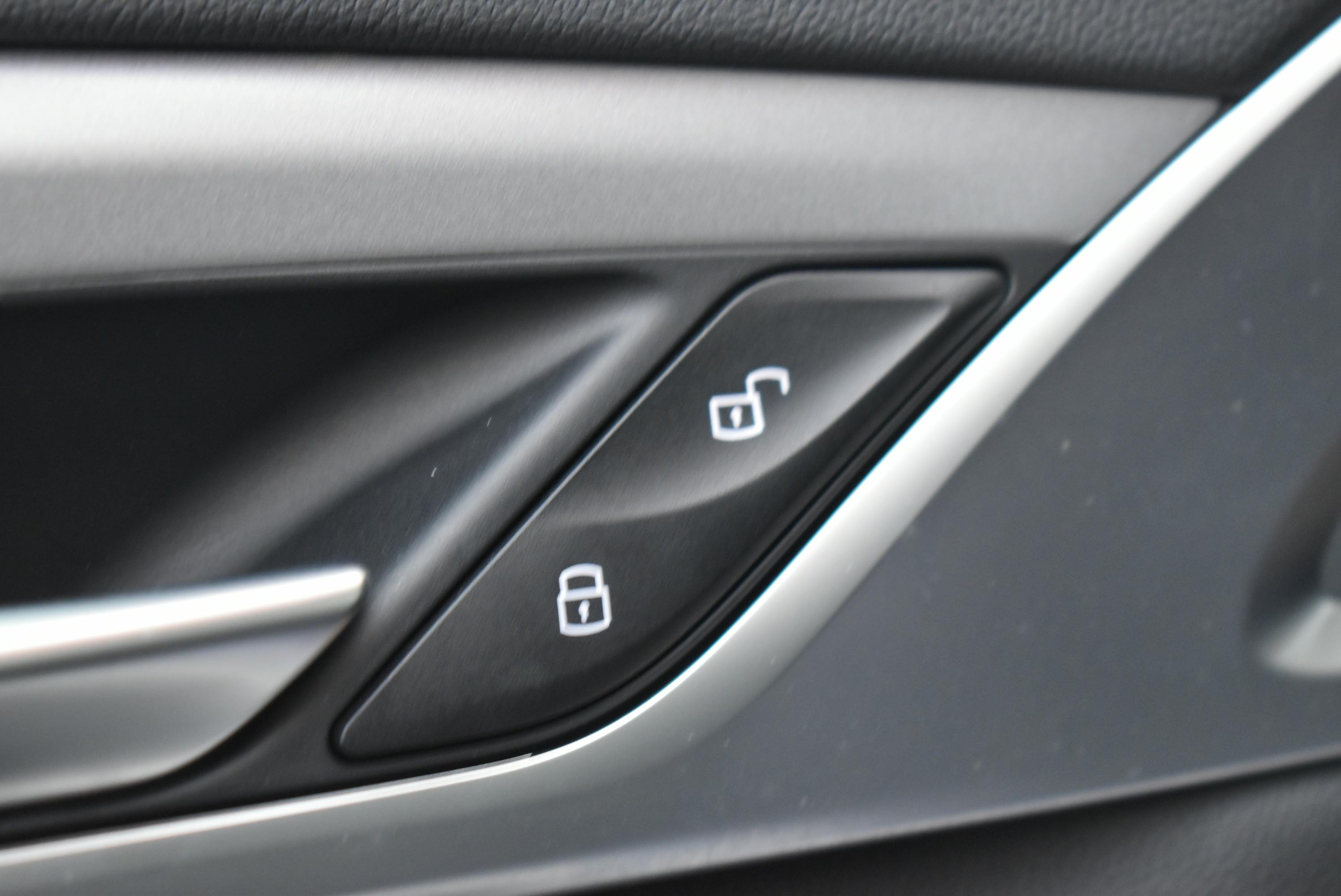 BMW Série 5 G30  530EA 292CH LOUNGE STEPTRONIC / CARPLAY occasion - Photo 22
