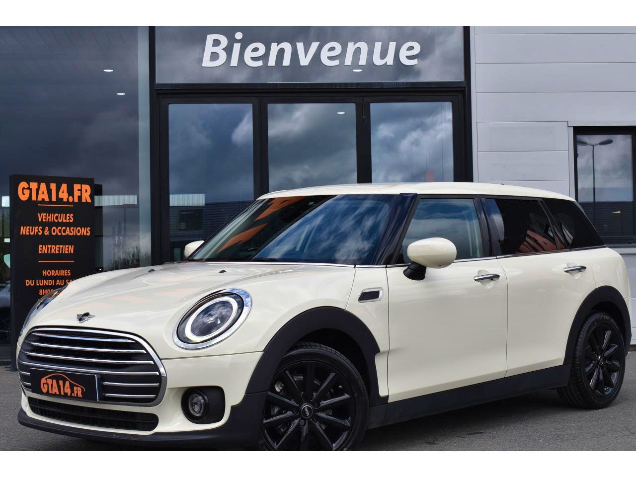 Mini Mini Clubman  ONE  102CH BUSINESS DESIGN BVA7 5CV occasion - Photo 1