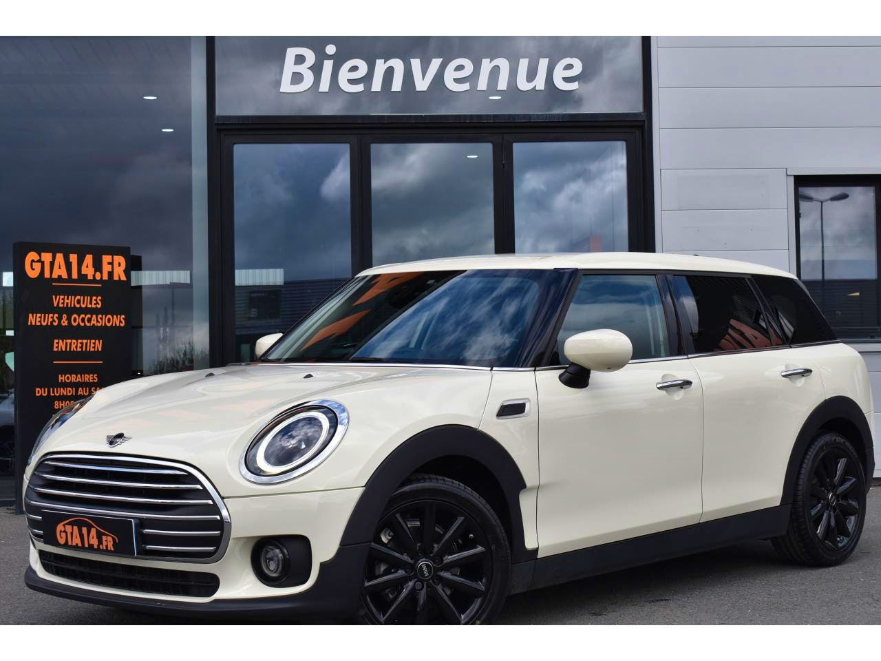 Mini Mini Clubman ONE 102CH BUSINESS DESIGN BVA7 5CV occasion