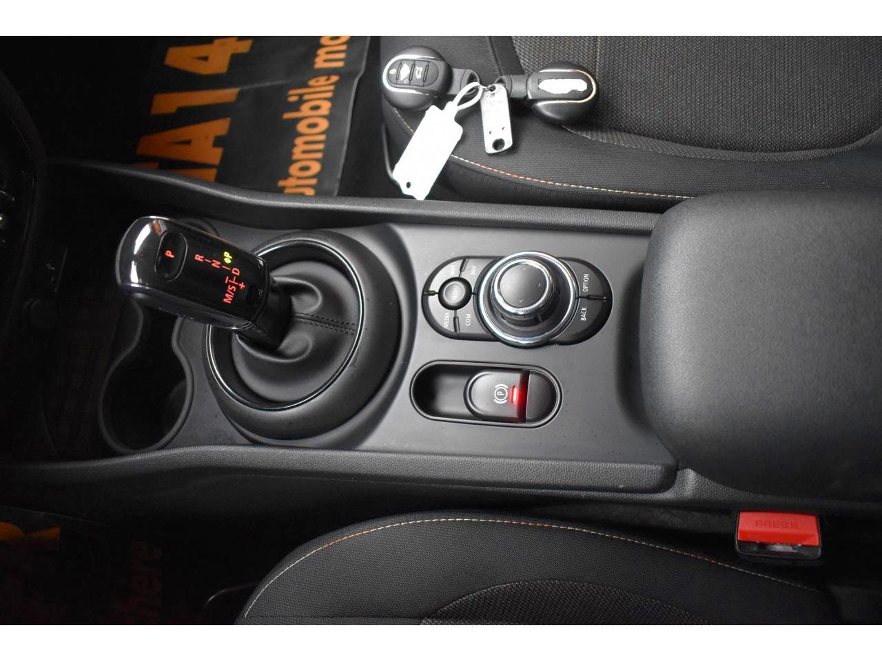 Mini Mini Clubman  ONE  102CH BUSINESS DESIGN BVA7 5CV occasion - Photo 14
