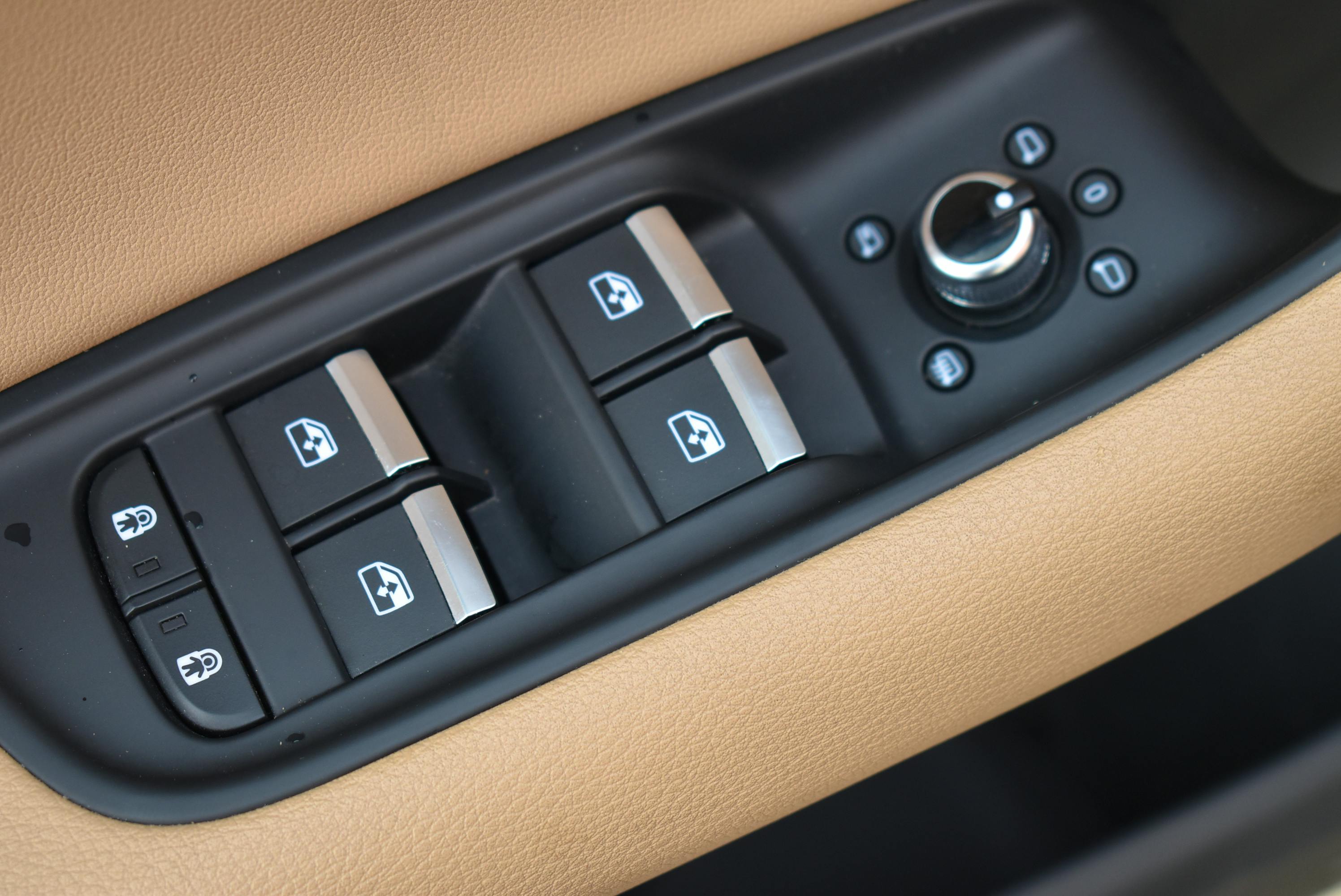 Audi Q7  55 TFSI E 380CH AVUS QUATTRO TIPTRONIC HUD / CARPLAY occasion - Photo 21