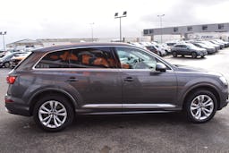 Audi Q7  55 TFSI E 380CH AVUS QUATTRO TIPTRONIC HUD / CARPLAY occasion - Photo 4