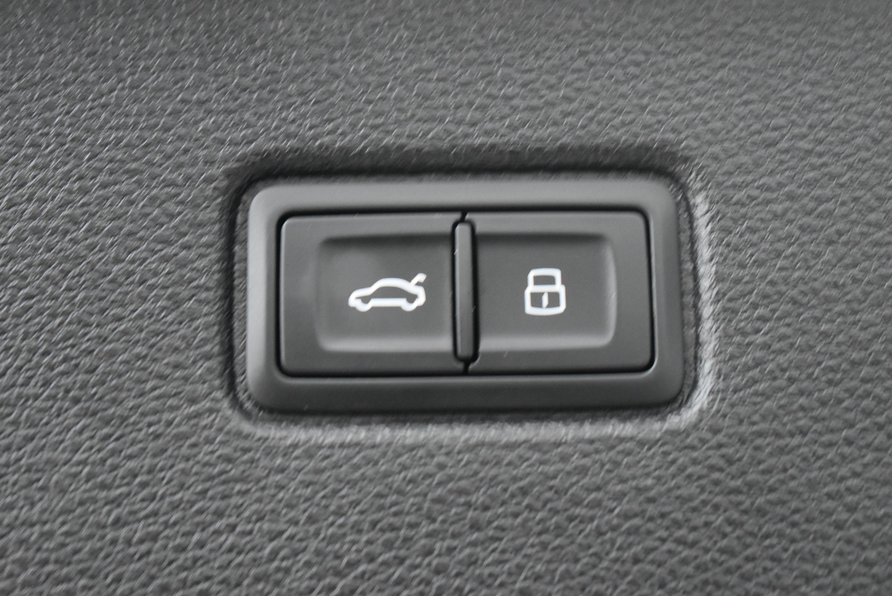 Audi Q7  55 TFSI E 380CH ADVANCED QUATTRO TIPTRONIC 5 PLACES occasion - Photo 10
