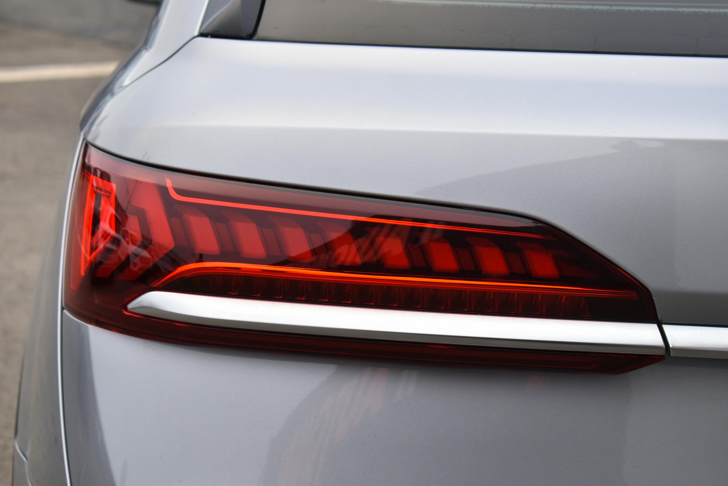 Audi Q7  55 TFSI E 380CH ADVANCED QUATTRO TIPTRONIC 5 PLACES occasion - Photo 40