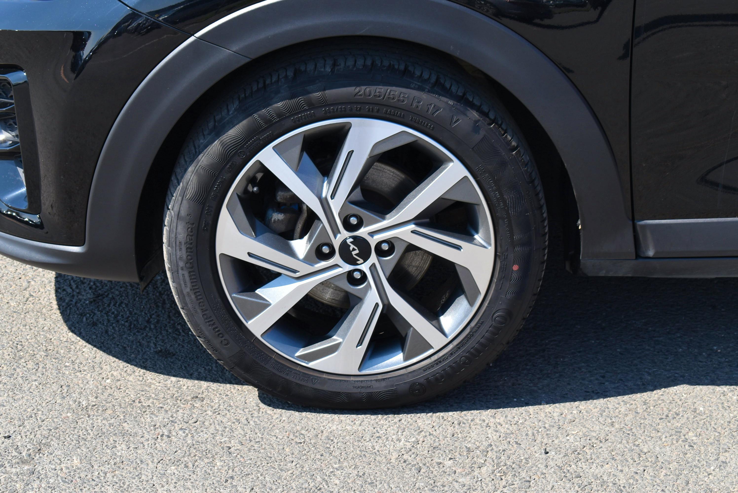Kia Stonic  1.0 T-GDI 100CH GT LINE BUSINESS occasion - Photo 16