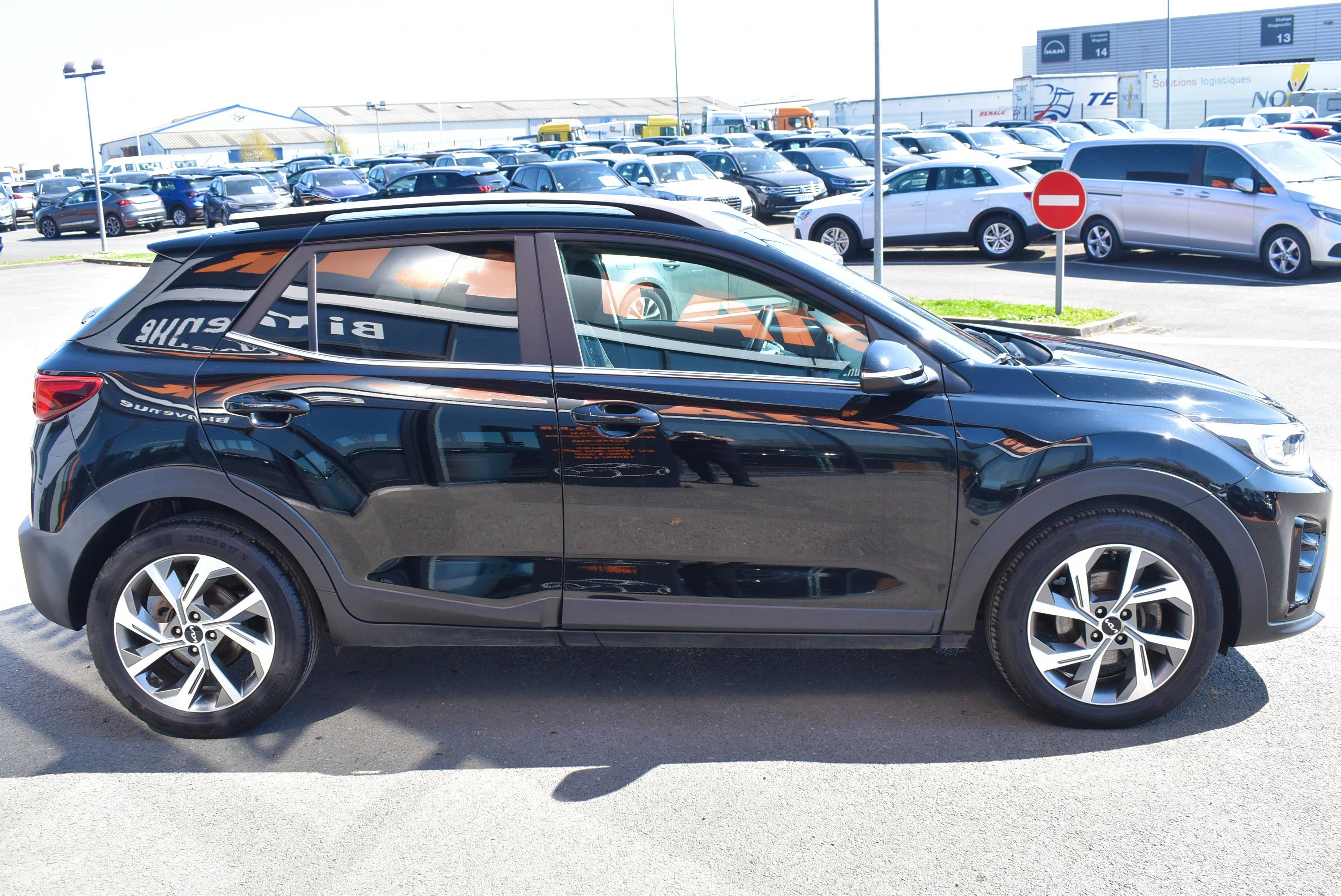 Kia Stonic  1.0 T-GDI 100CH GT LINE BUSINESS occasion - Photo 4