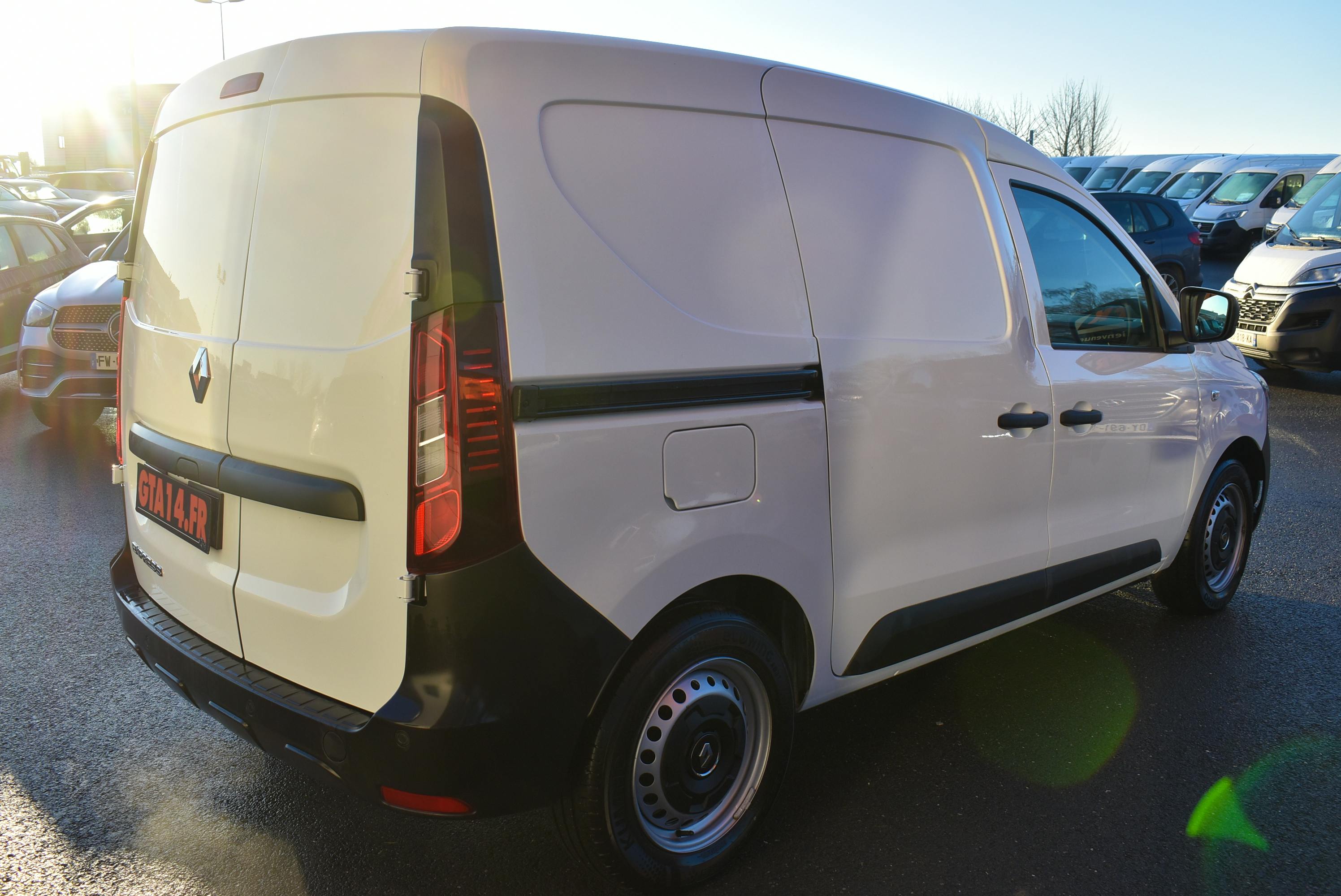 Renault Express  1.5 BLUE DCI 95CH CONFORT 22 occasion - Photo 2