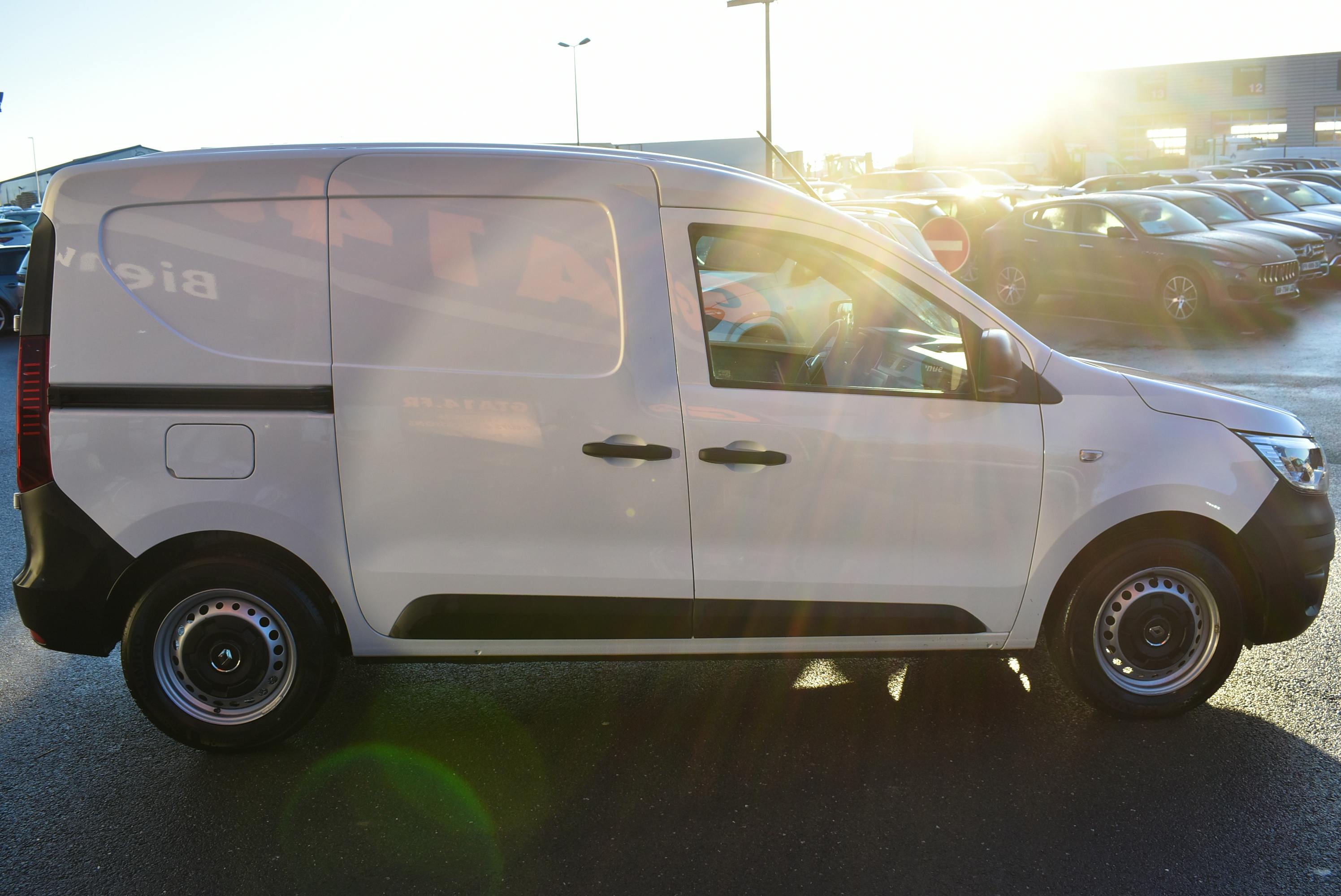 Renault Express  1.5 BLUE DCI 95CH CONFORT 22 occasion - Photo 4
