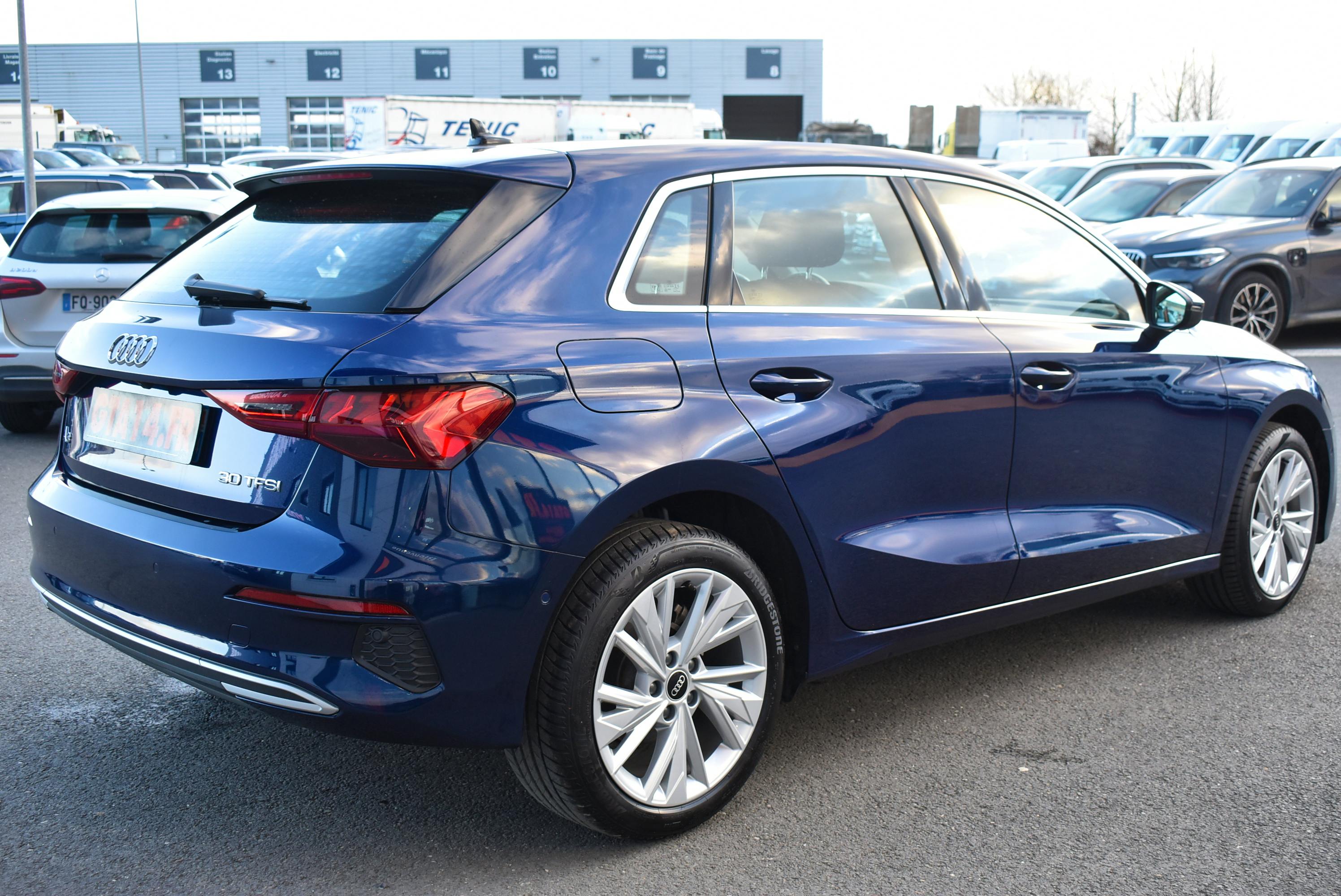 Audi A3 Sportback  30 TFSI 110CH MILD HYBRID DESIGN LUXE S TRONIC 7 occasion - Photo 2