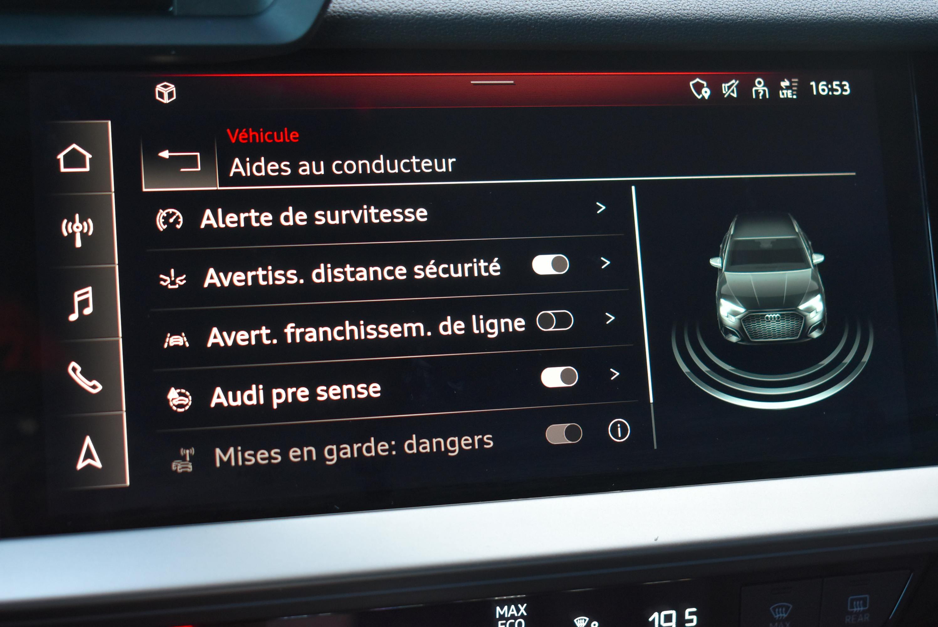Audi A3 Sportback  30 TFSI 110CH MILD HYBRID DESIGN LUXE S TRONIC 7 occasion - Photo 32