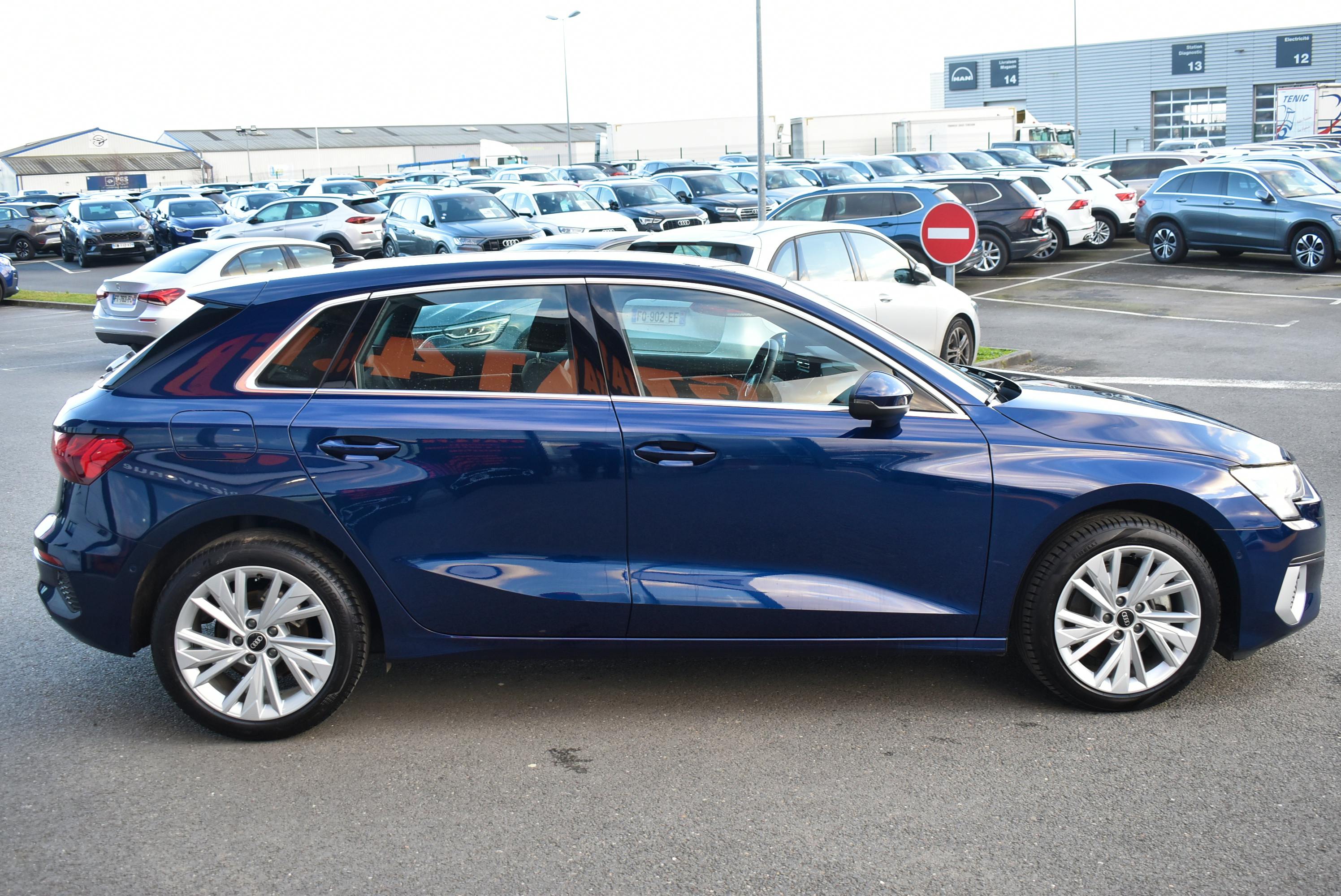 Audi A3 Sportback  30 TFSI 110CH MILD HYBRID DESIGN LUXE S TRONIC 7 occasion - Photo 4