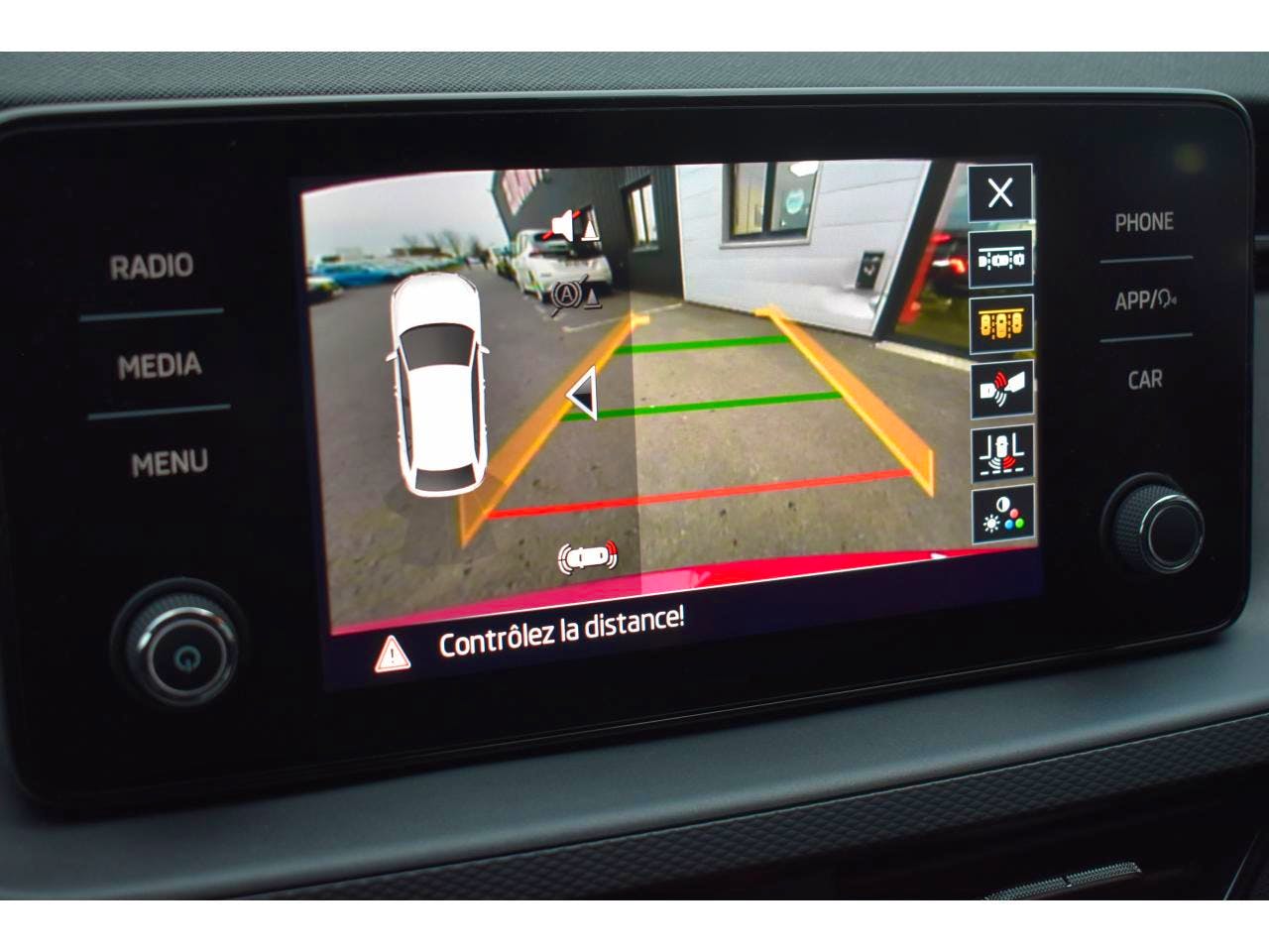 Skoda Scala  1.0 TSI 110CH AMBITION PACK DESIGN + CONFORT + CARPLAY occasion - Photo 12