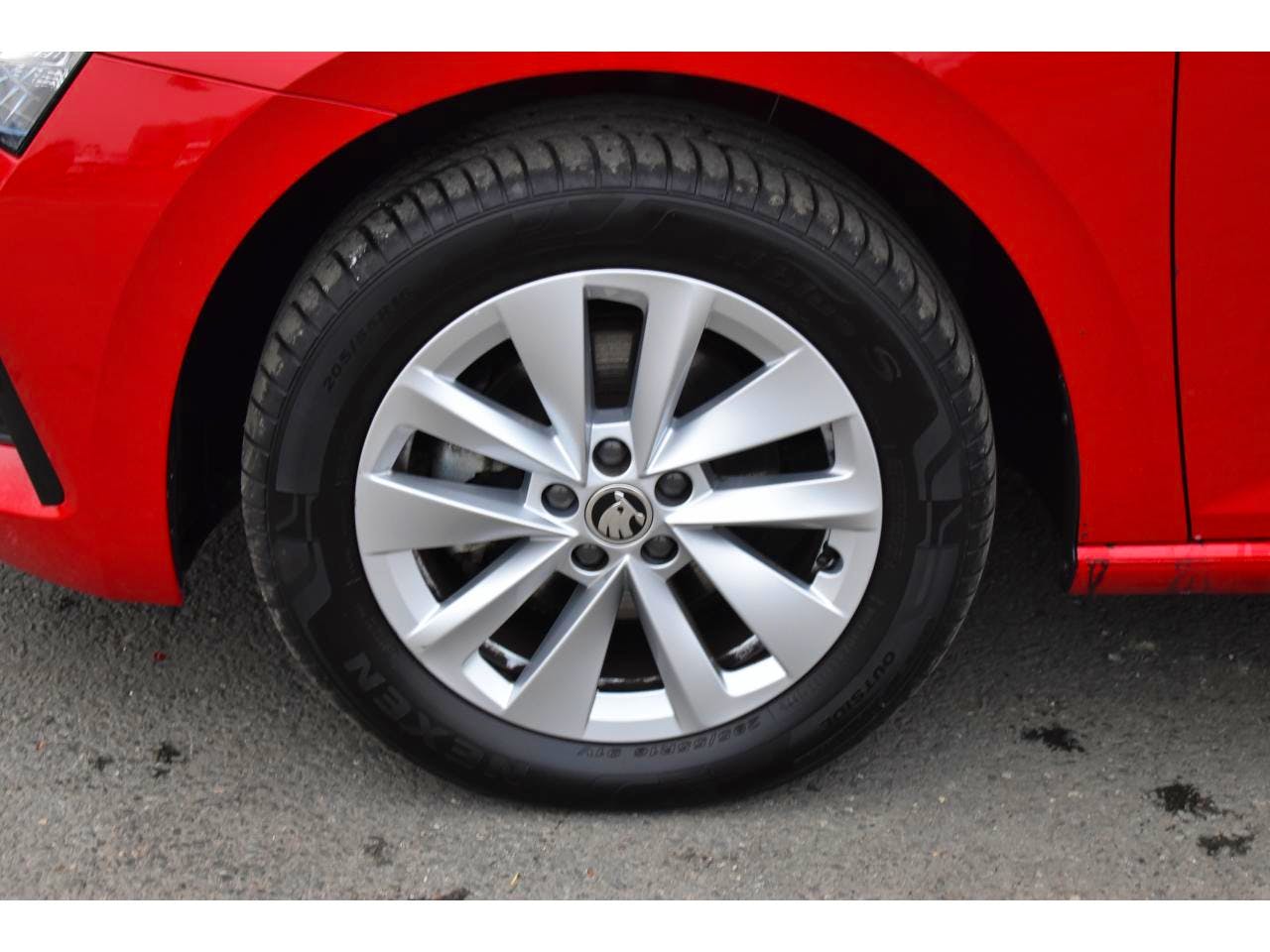 Skoda Scala  1.0 TSI 110CH AMBITION PACK DESIGN + CONFORT + CARPLAY occasion - Photo 16
