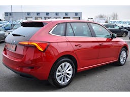 Skoda Scala  1.0 TSI 110CH AMBITION PACK DESIGN + CONFORT + CARPLAY occasion - Photo 2