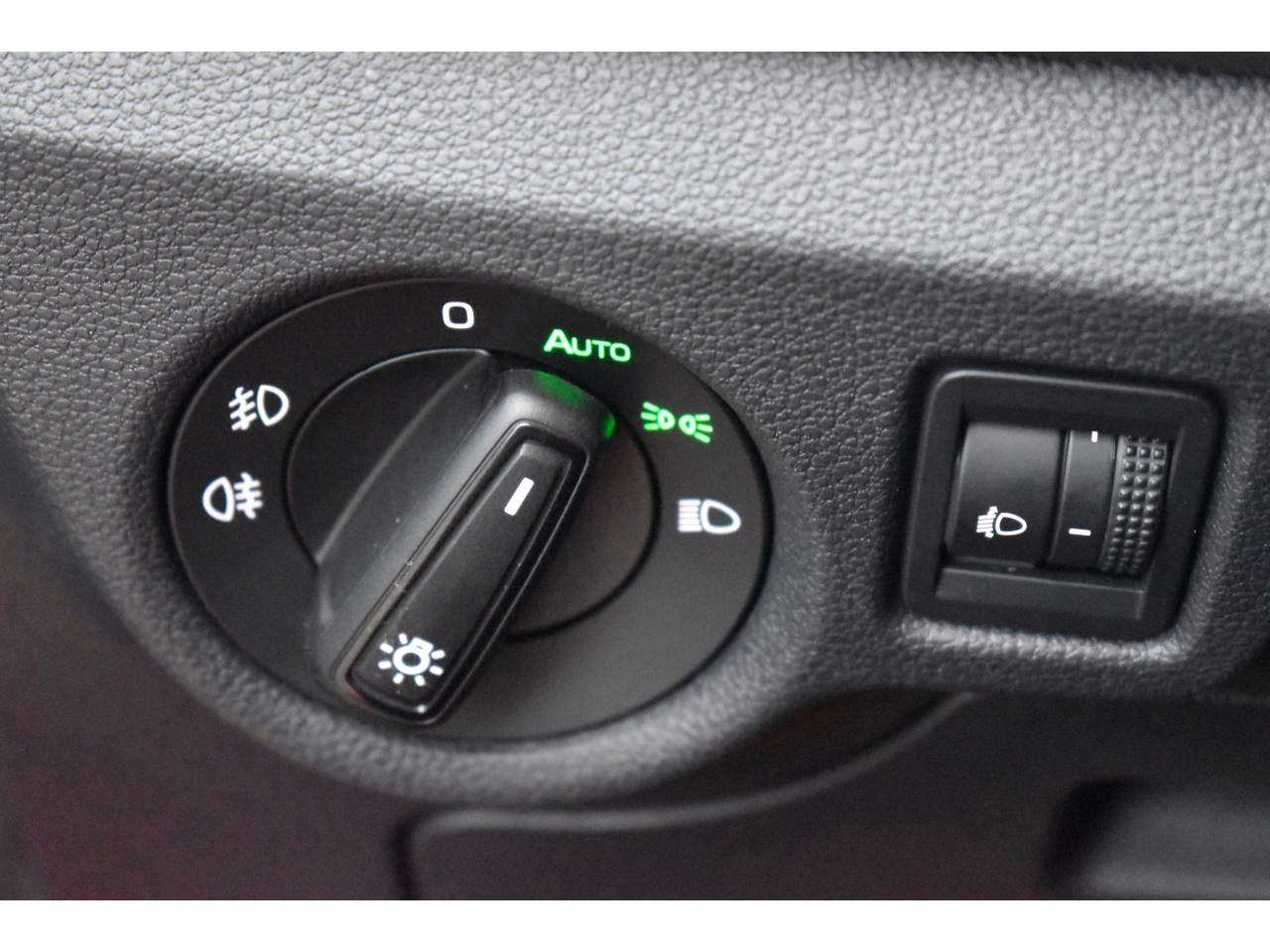 Skoda Scala  1.0 TSI 110CH AMBITION PACK DESIGN + CONFORT + CARPLAY occasion - Photo 21