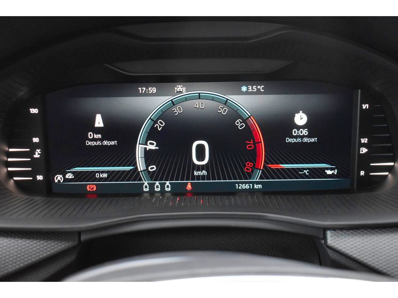 Skoda Scala  1.0 TSI 110CH AMBITION PACK DESIGN + CONFORT + CARPLAY occasion - Photo 8