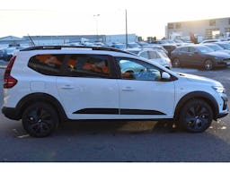 Dacia Jogger  TCe 110 7 places Expression +CAMERA + CARPLAY occasion - Photo 4
