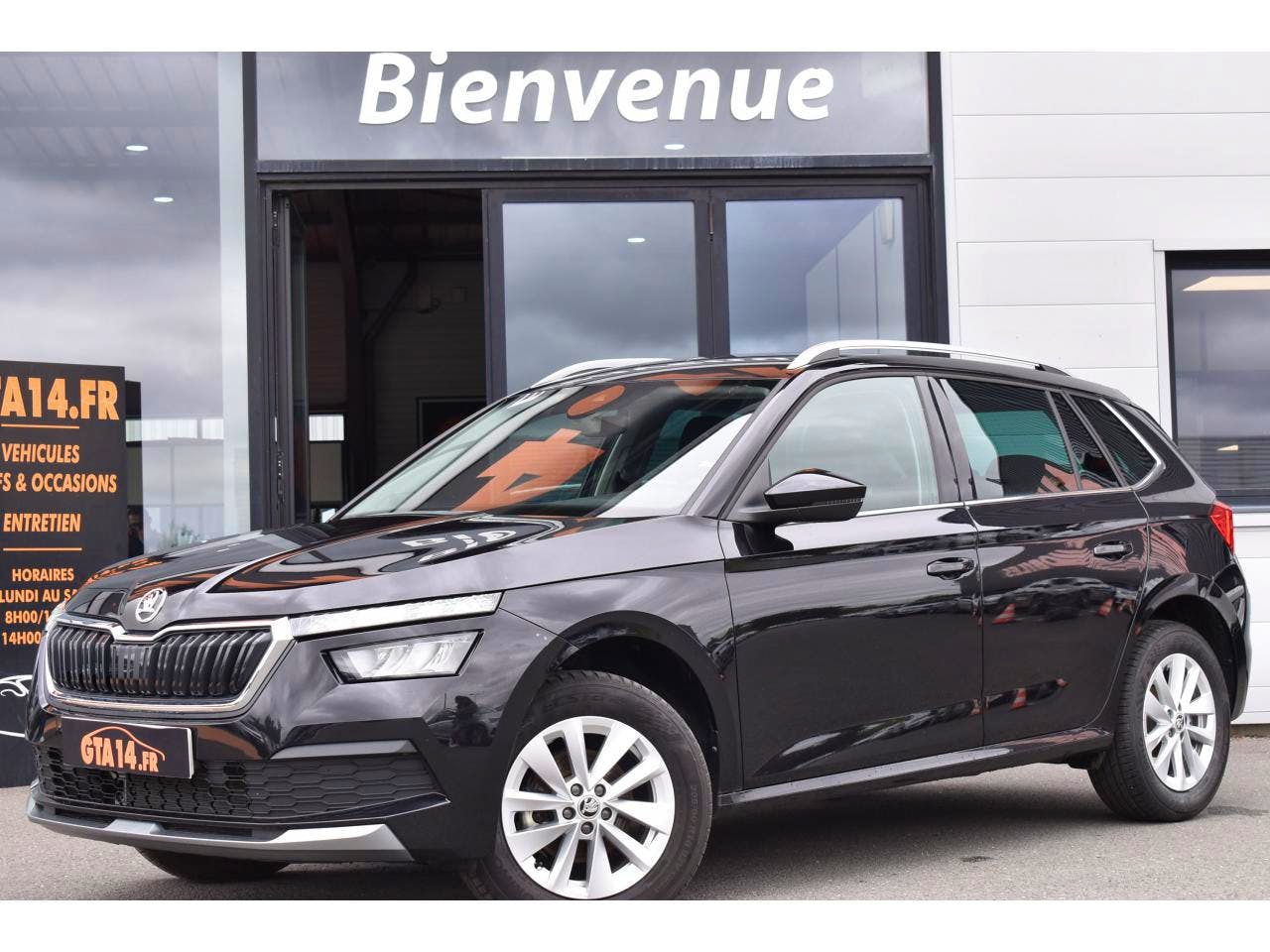 Skoda Kamiq  1.0 TSI Evo 110 ch BVM6 Ambition + CARPLAY occasion - Photo 1