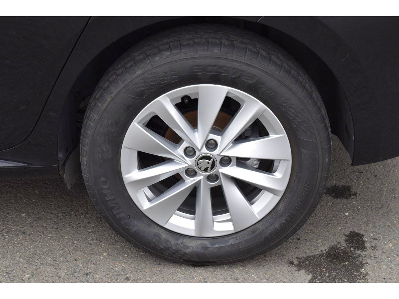 Skoda Kamiq  1.0 TSI Evo 110 ch BVM6 Ambition + CARPLAY occasion - Photo 32