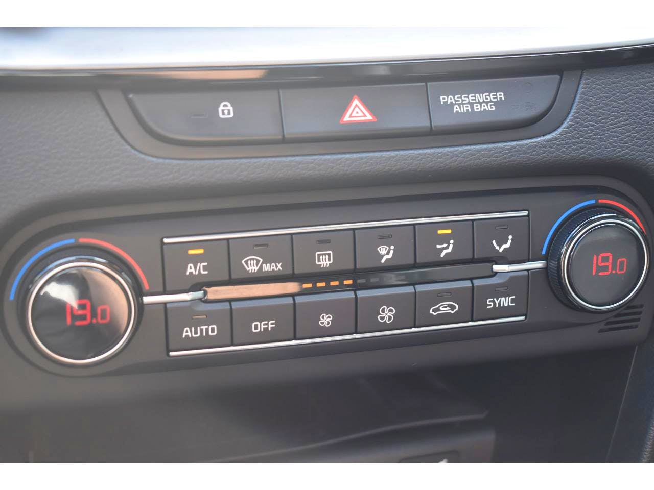 Kia XCeed  1.6l CRDi 136 ch BVM6 ISG LAUNCH EDITION occasion - Photo 13