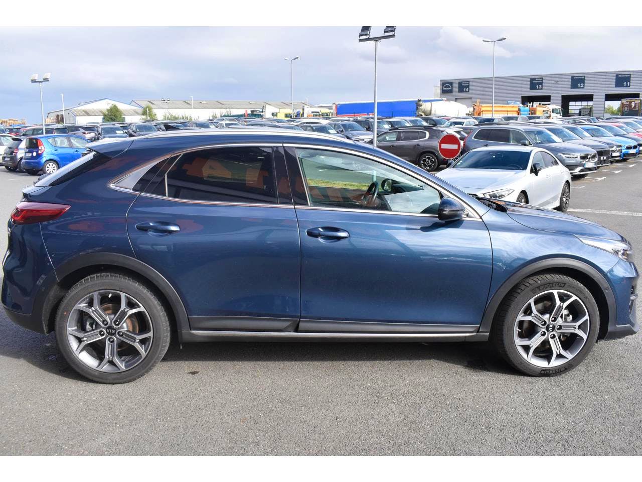 Kia XCeed  1.6l CRDi 136 ch BVM6 ISG LAUNCH EDITION occasion - Photo 4