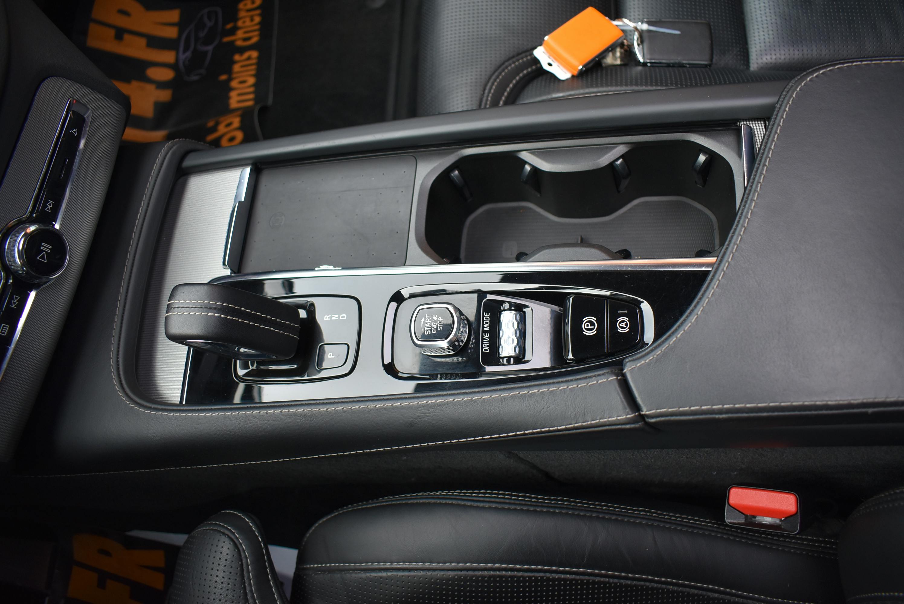 Volvo XC90  T8 AWD 303 + 87CH R-DESIGN GEARTRONIC occasion - Photo 14