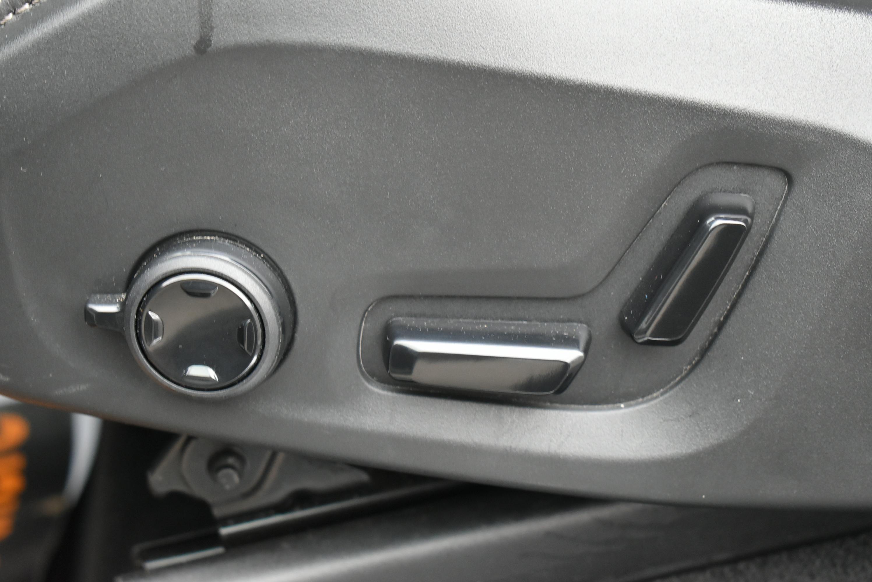 Volvo XC90  T8 AWD 303 + 87CH R-DESIGN GEARTRONIC occasion - Photo 22