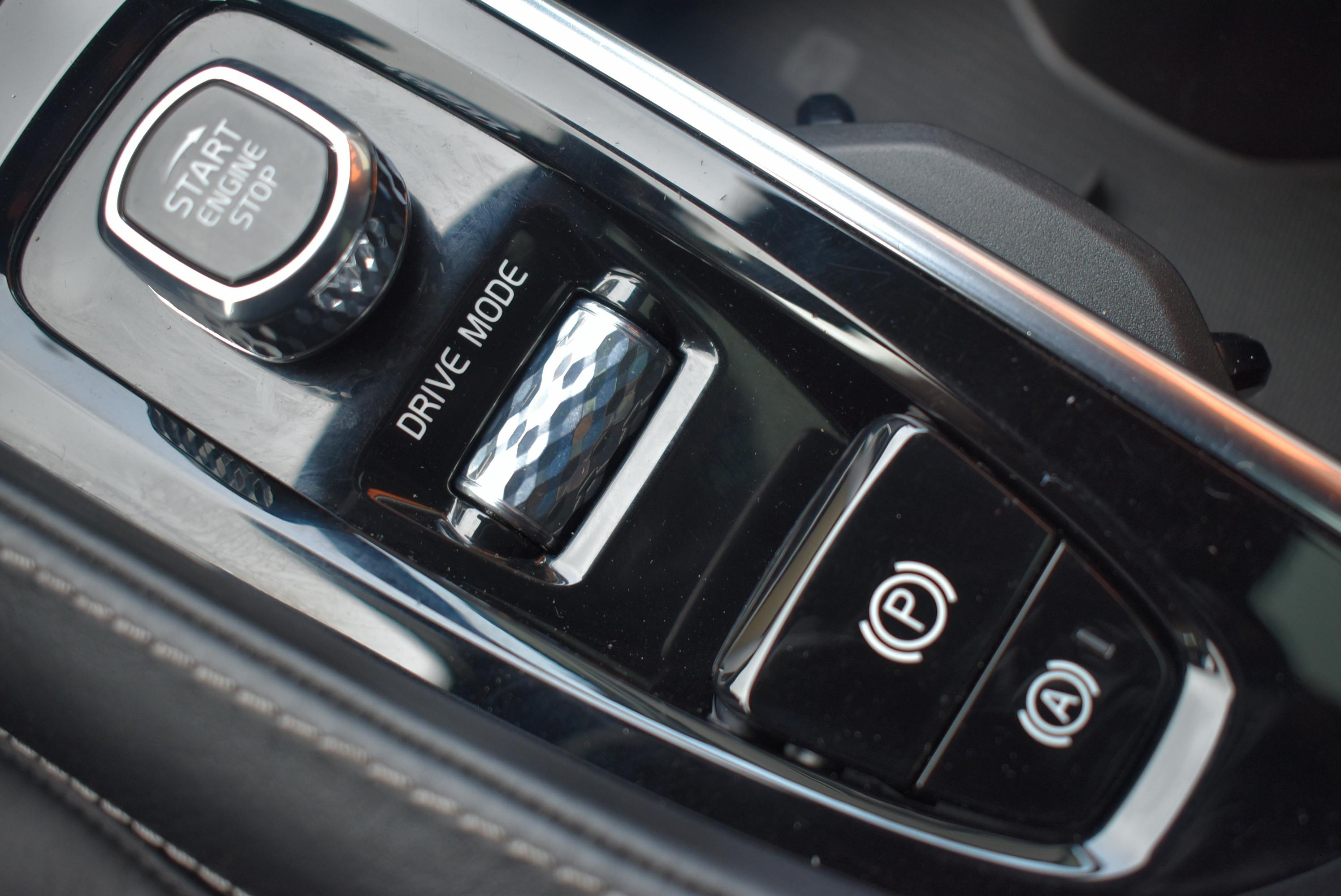 Volvo XC90  T8 AWD 303 + 87CH R-DESIGN GEARTRONIC occasion - Photo 37